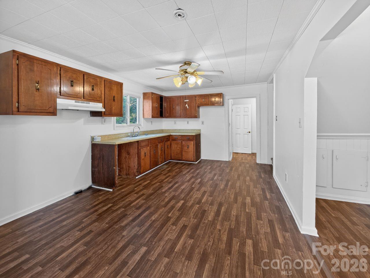 80 Ridge Street Property Photo 4