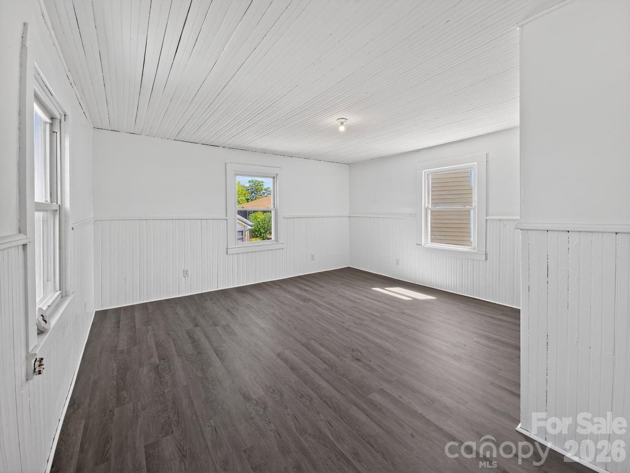 80 Ridge Street Property Photo 10