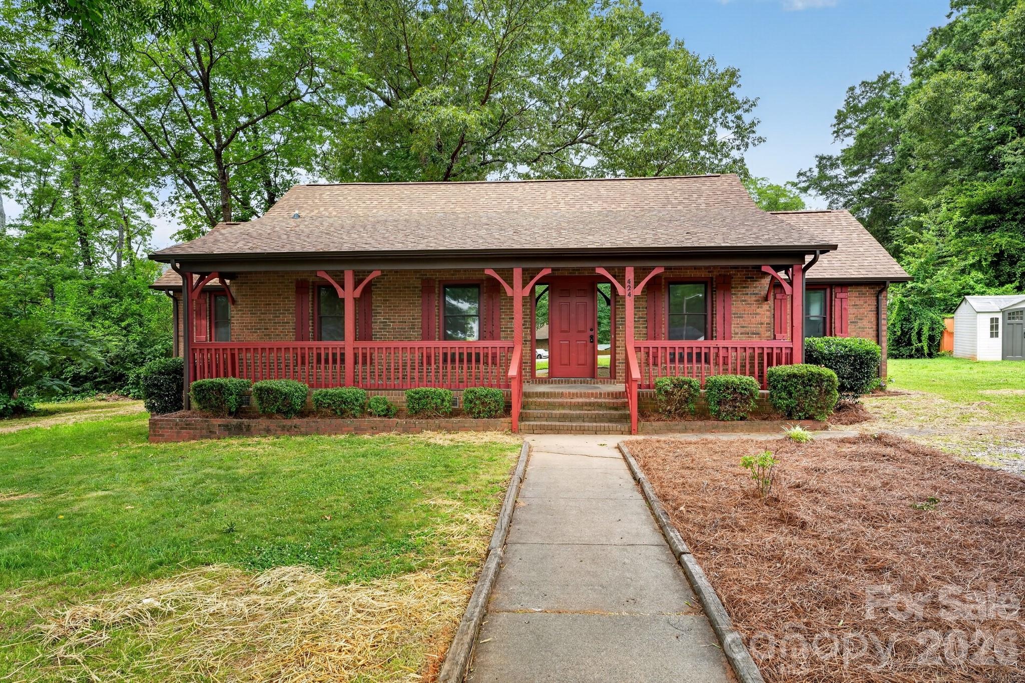 424 Kimbrook Court Property Photo 1