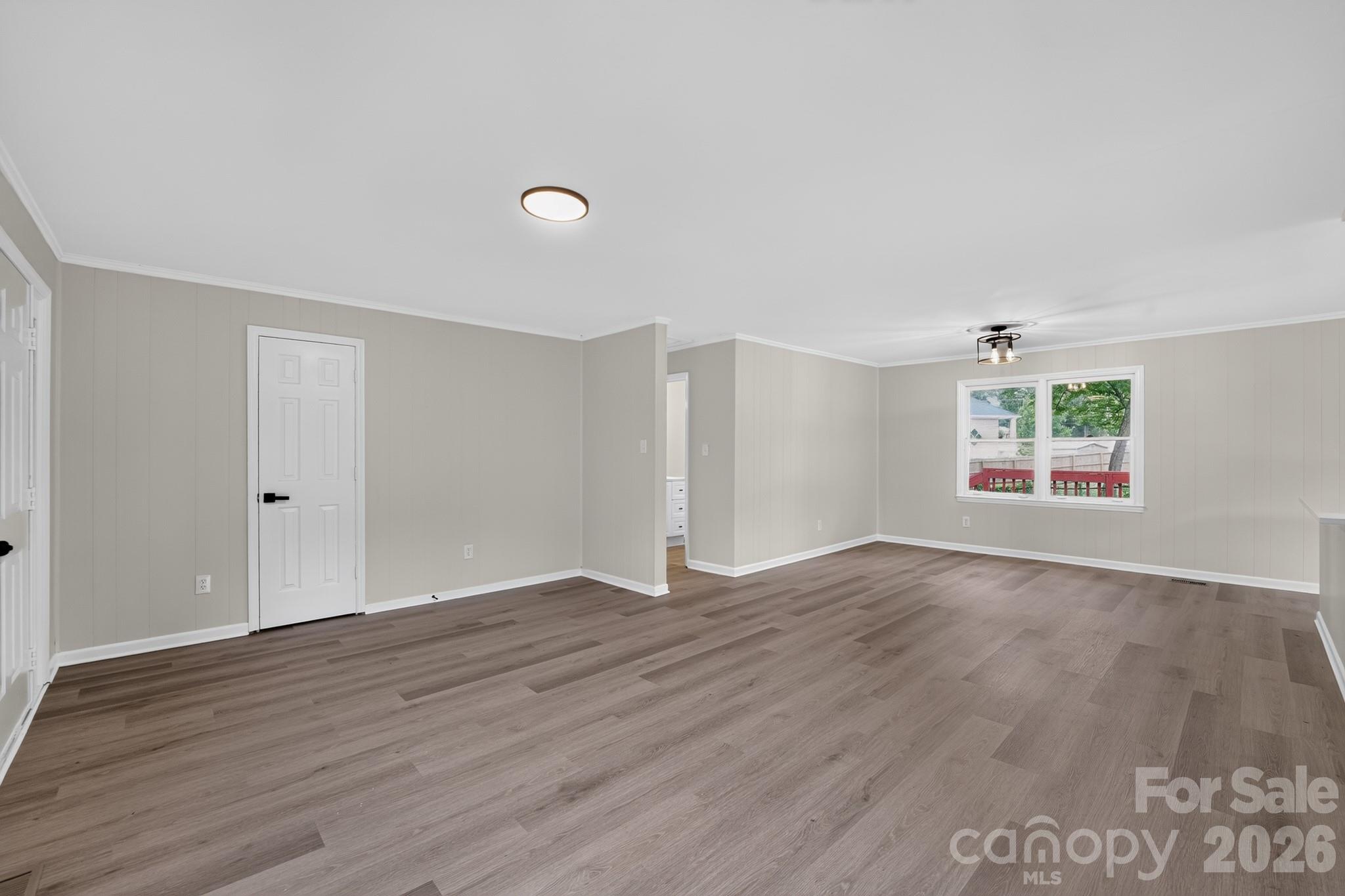 424 Kimbrook Court Property Photo 2