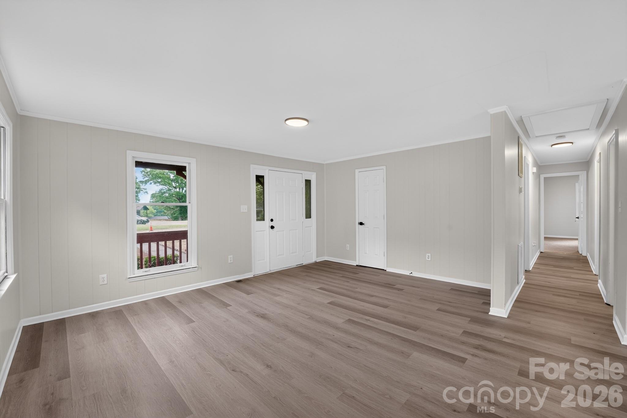 424 Kimbrook Court Property Photo 4