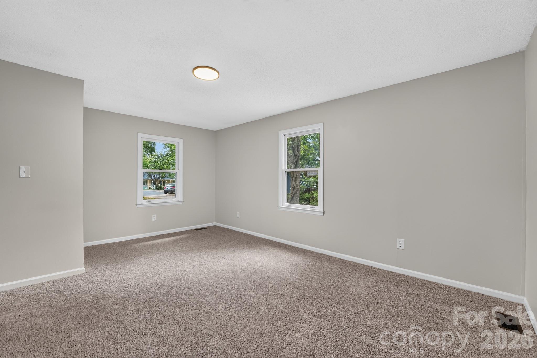 424 Kimbrook Court Property Photo 9