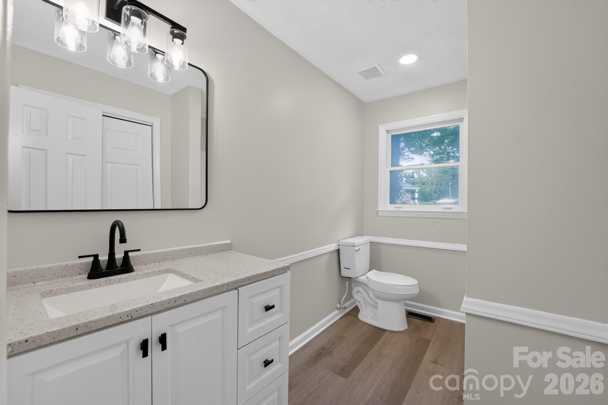 424 Kimbrook Court Property Photo 14