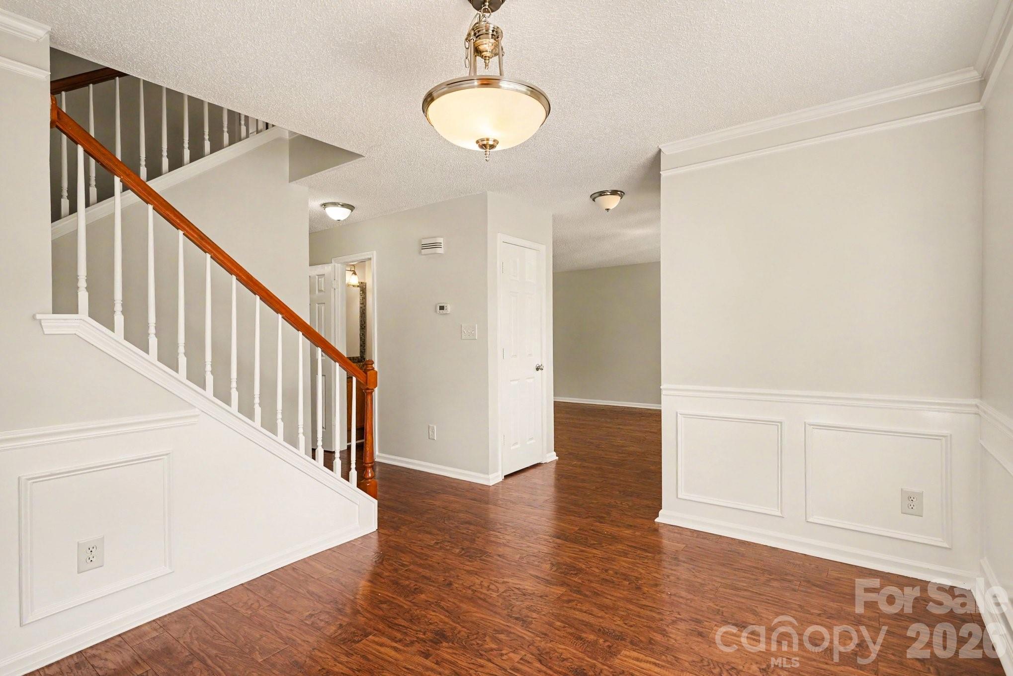 4891 Aldridge Place Property Photo 5