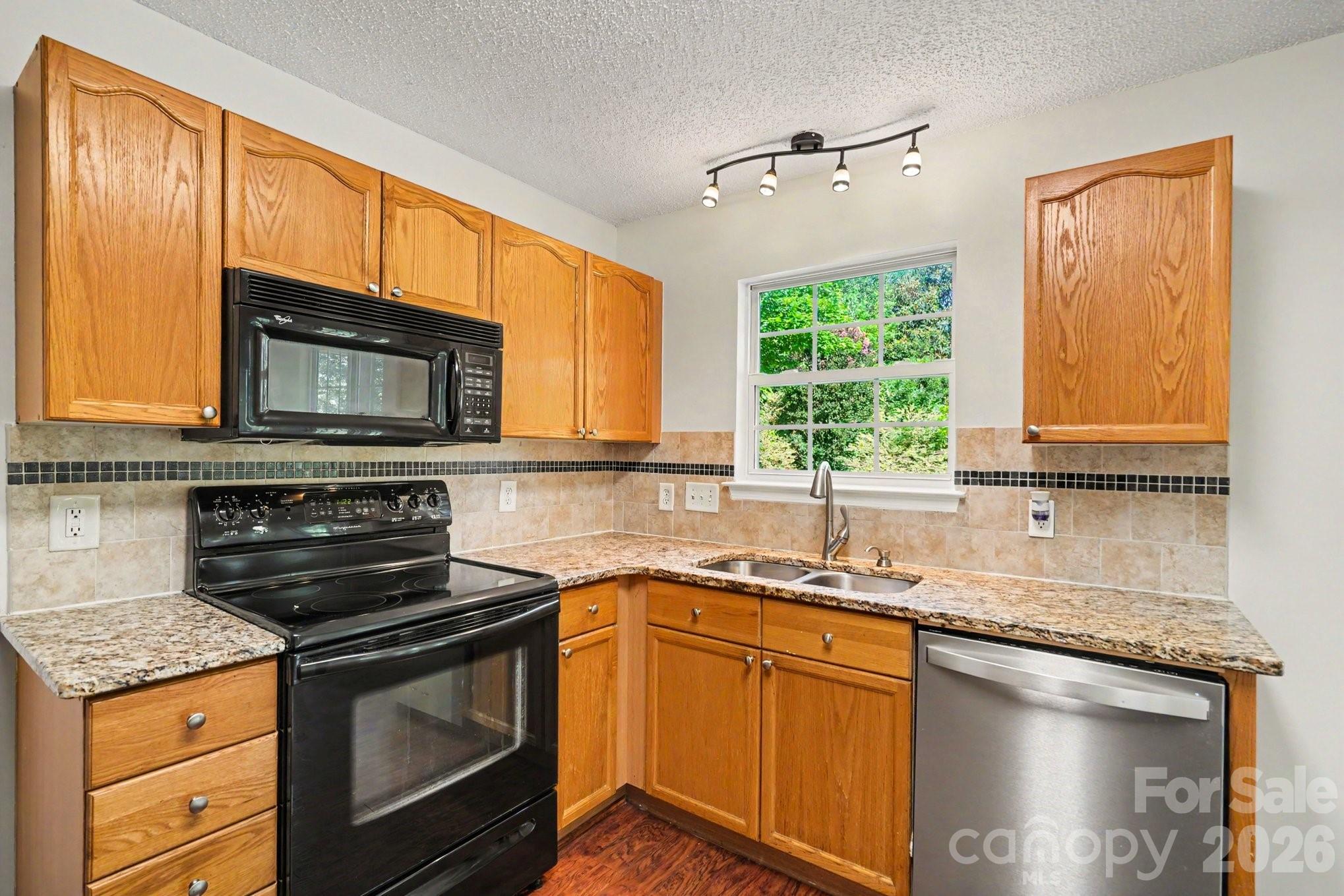 4891 Aldridge Place Property Photo 13