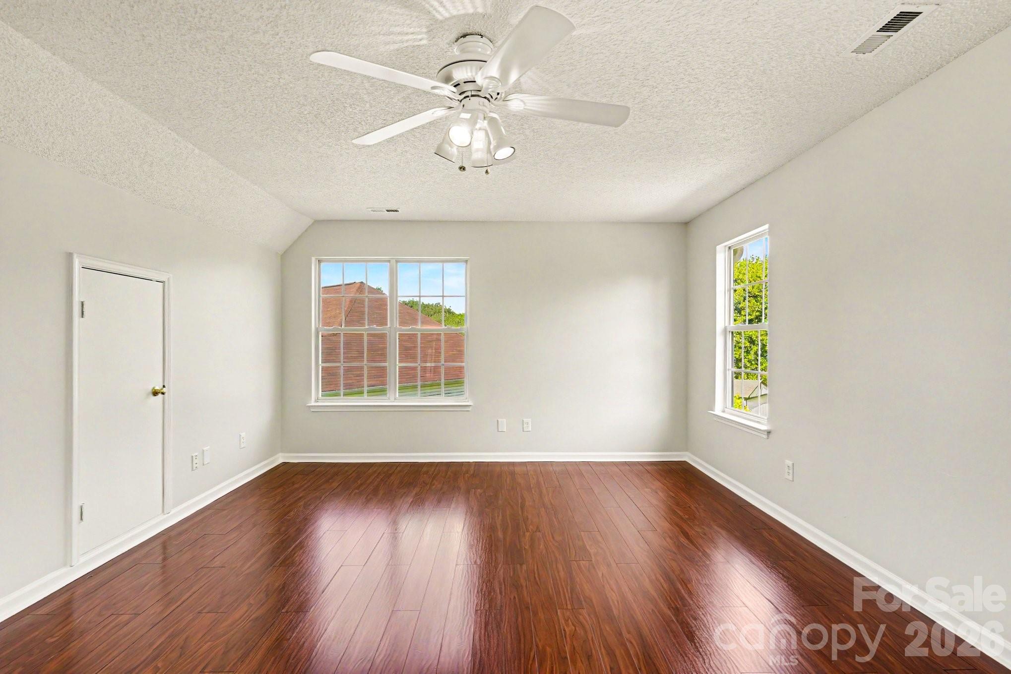 4891 Aldridge Place Property Photo 15