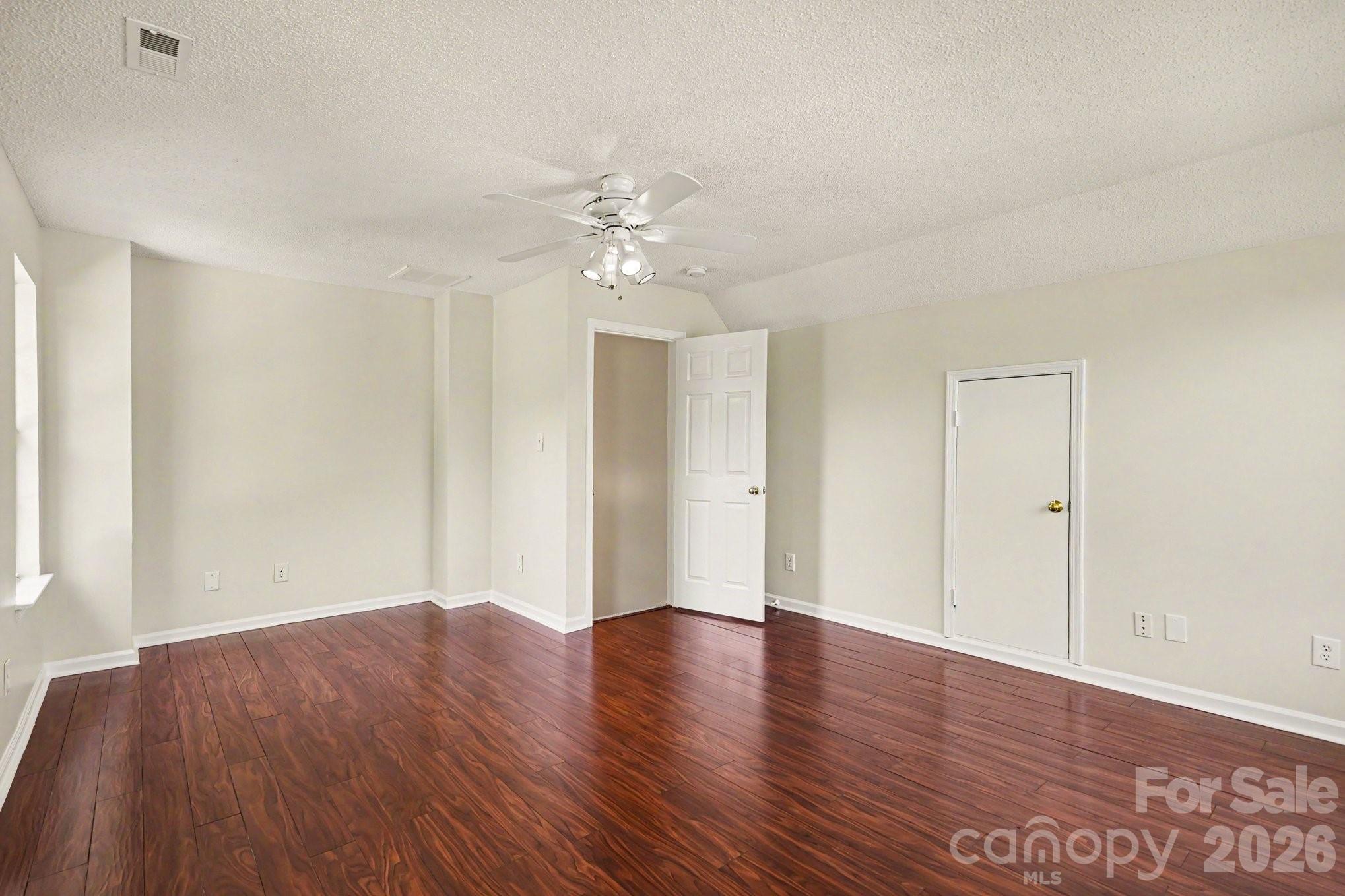 4891 Aldridge Place Property Photo 16