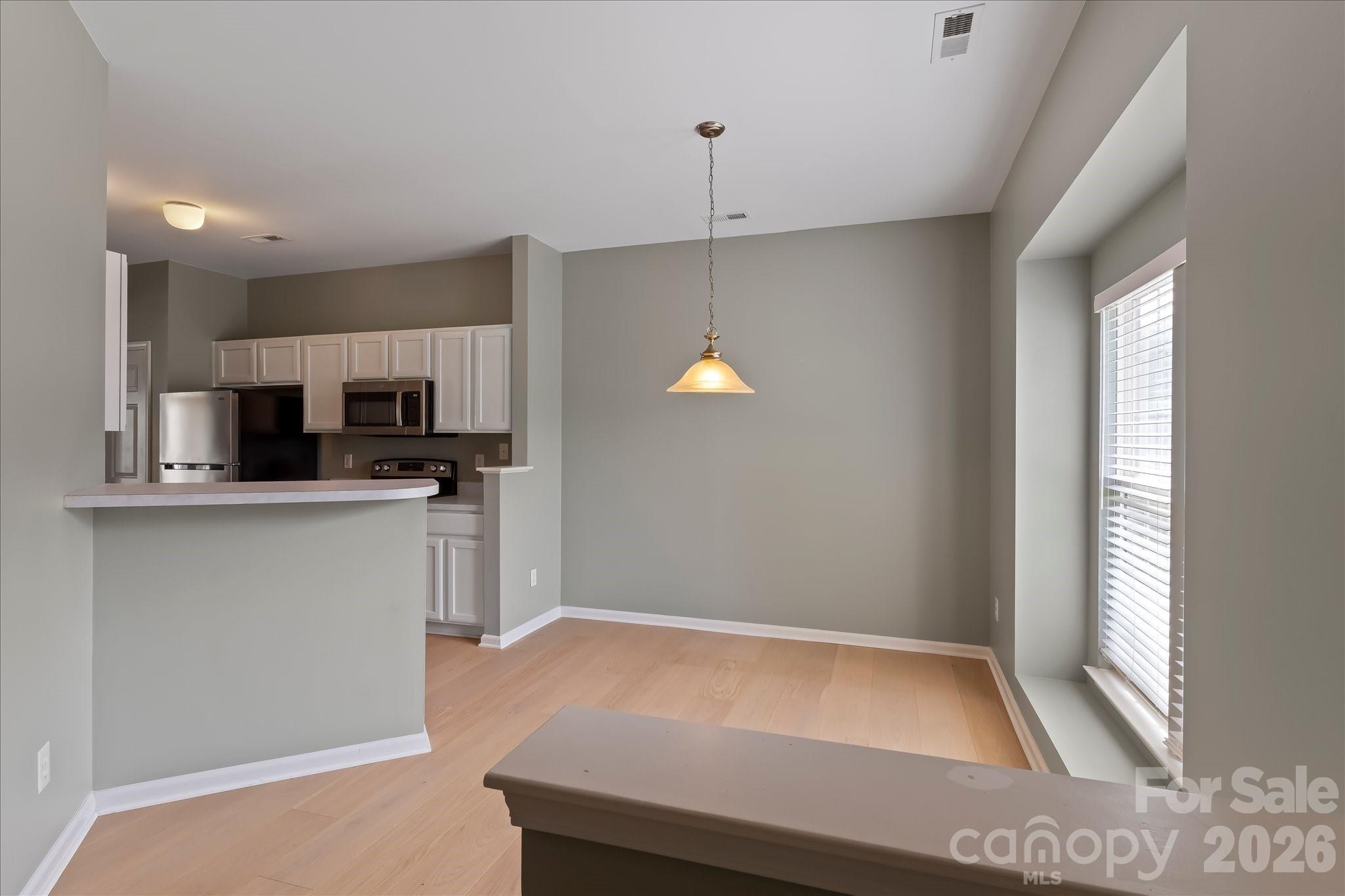 12541 Jessica Place Property Photo 4