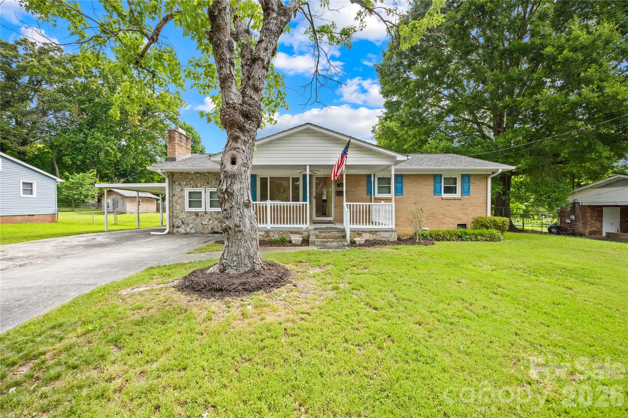 205 Gaddis Drive Property Photo 4