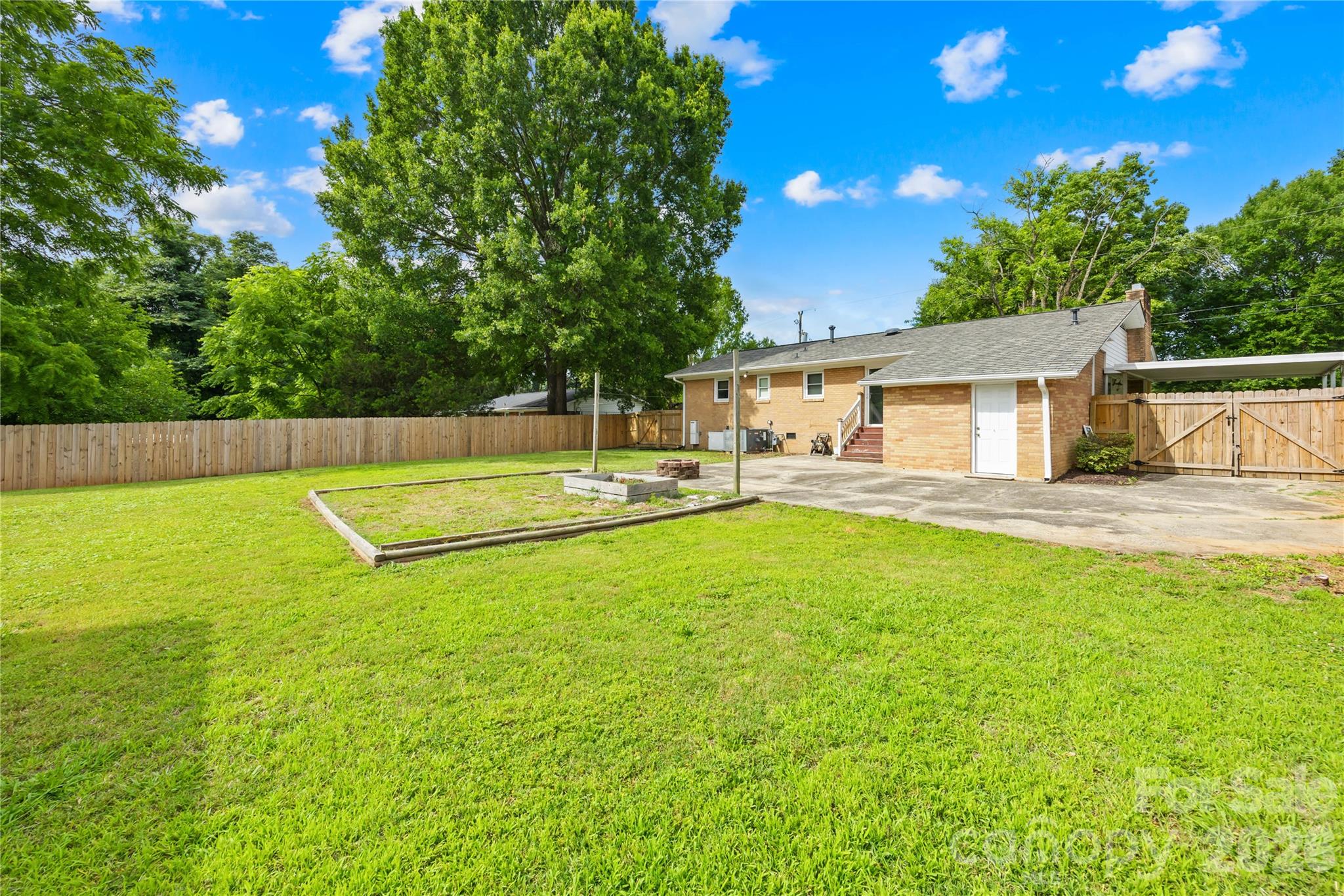 205 Gaddis Drive Property Photo 6