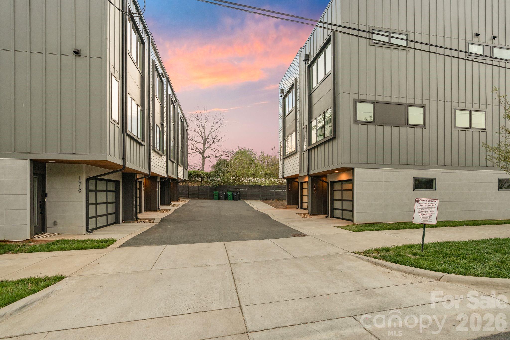 1935 W Trade Street Property Photo 26