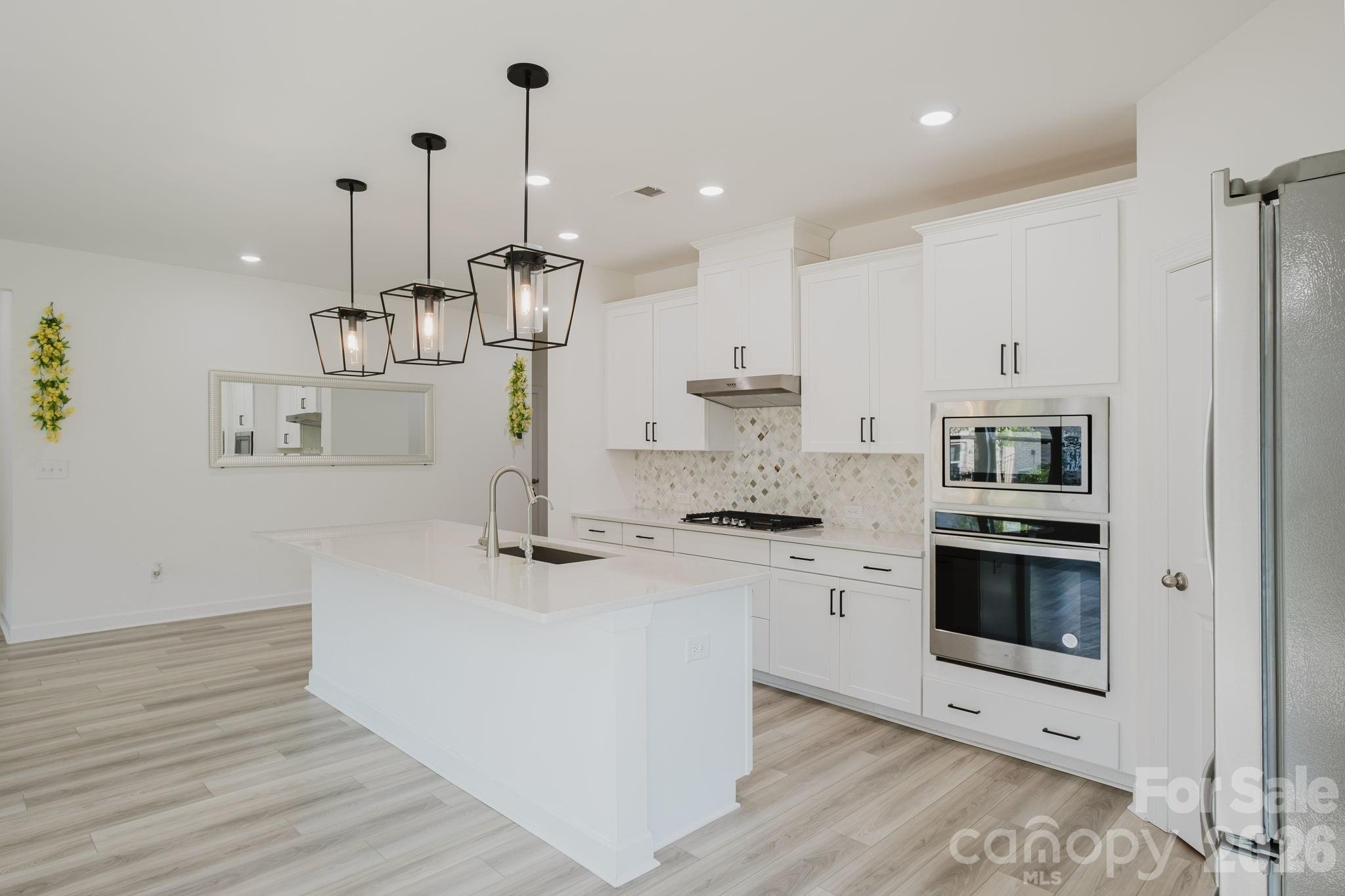 5213 Birchhill Road Property Photo 6
