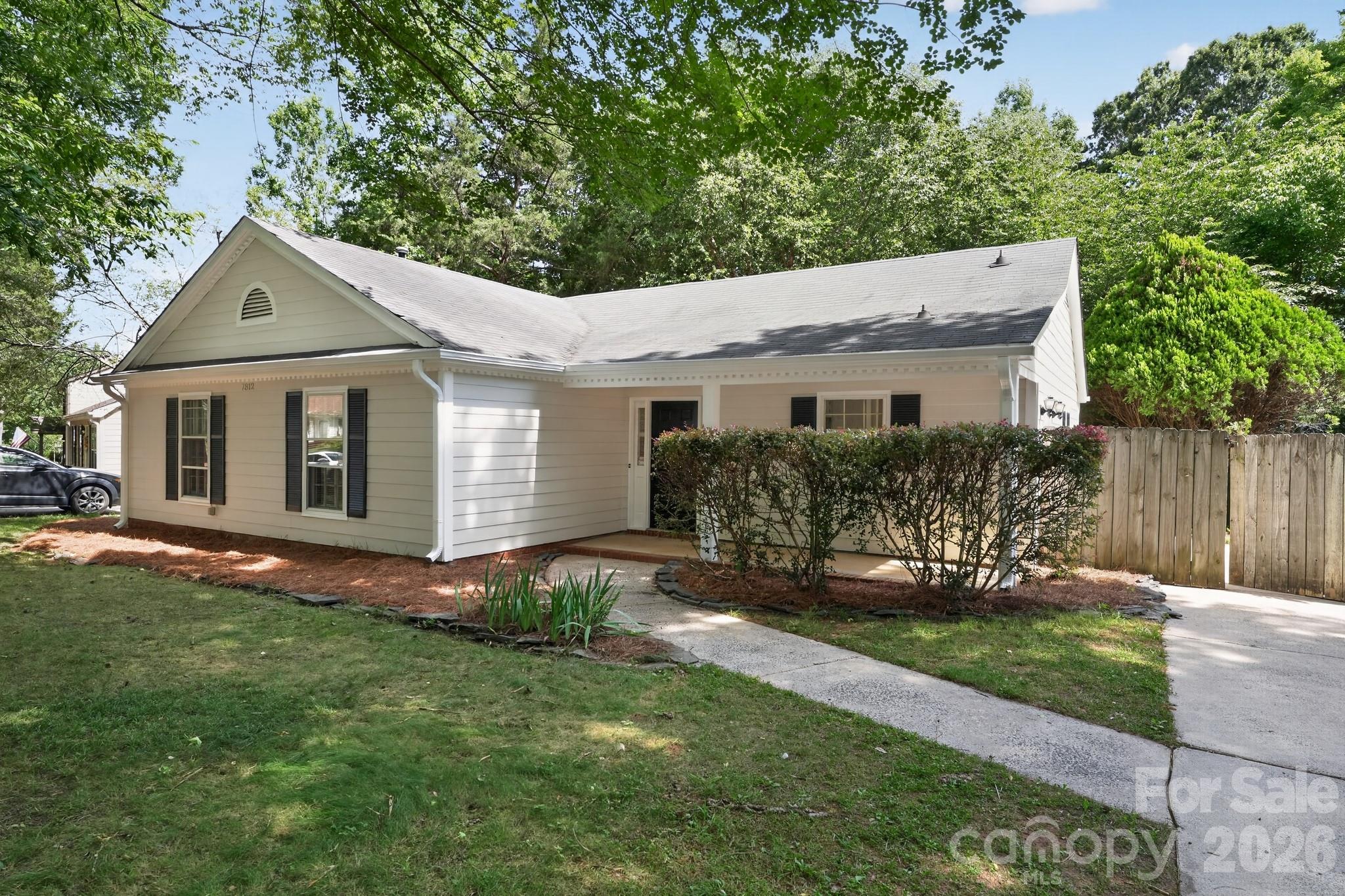 7812 Surreywood Place Property Photo 1