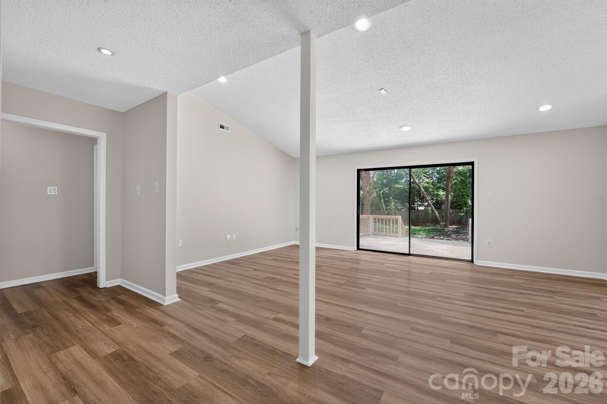 7812 Surreywood Place Property Photo 6