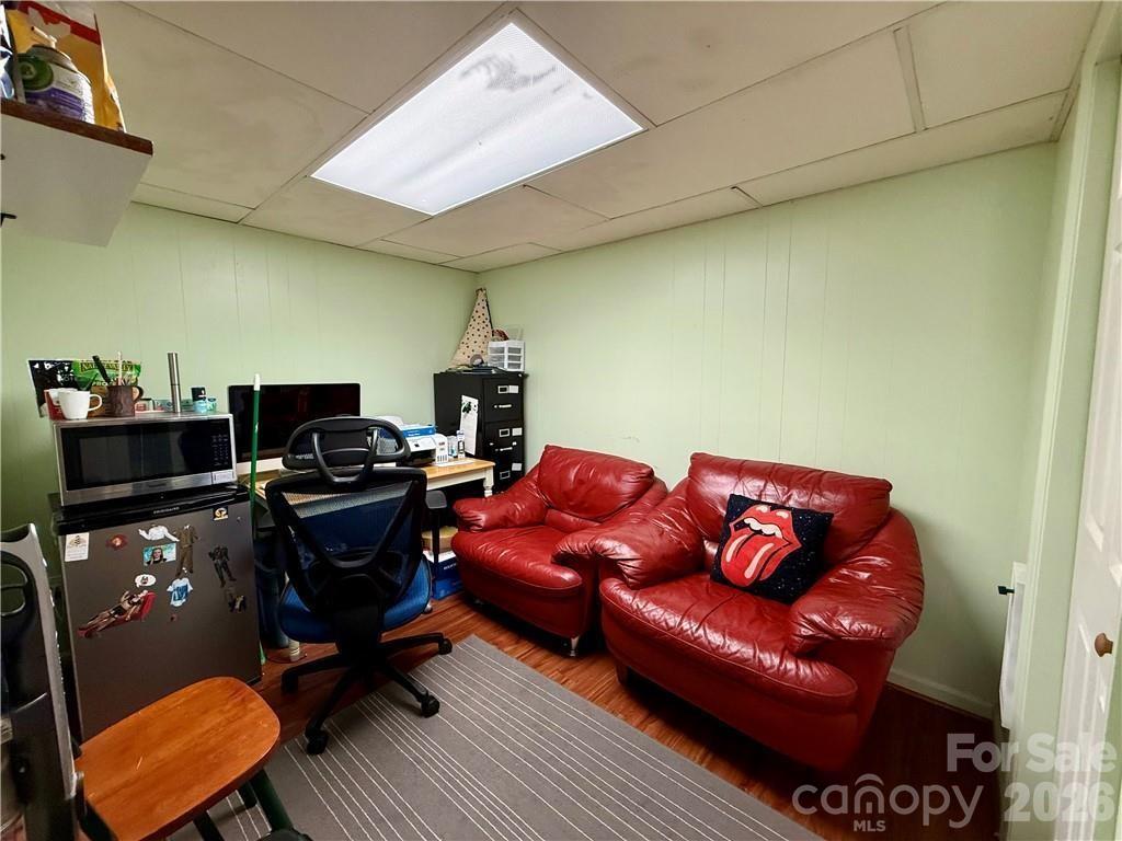 938 W King Street Property Photo 24