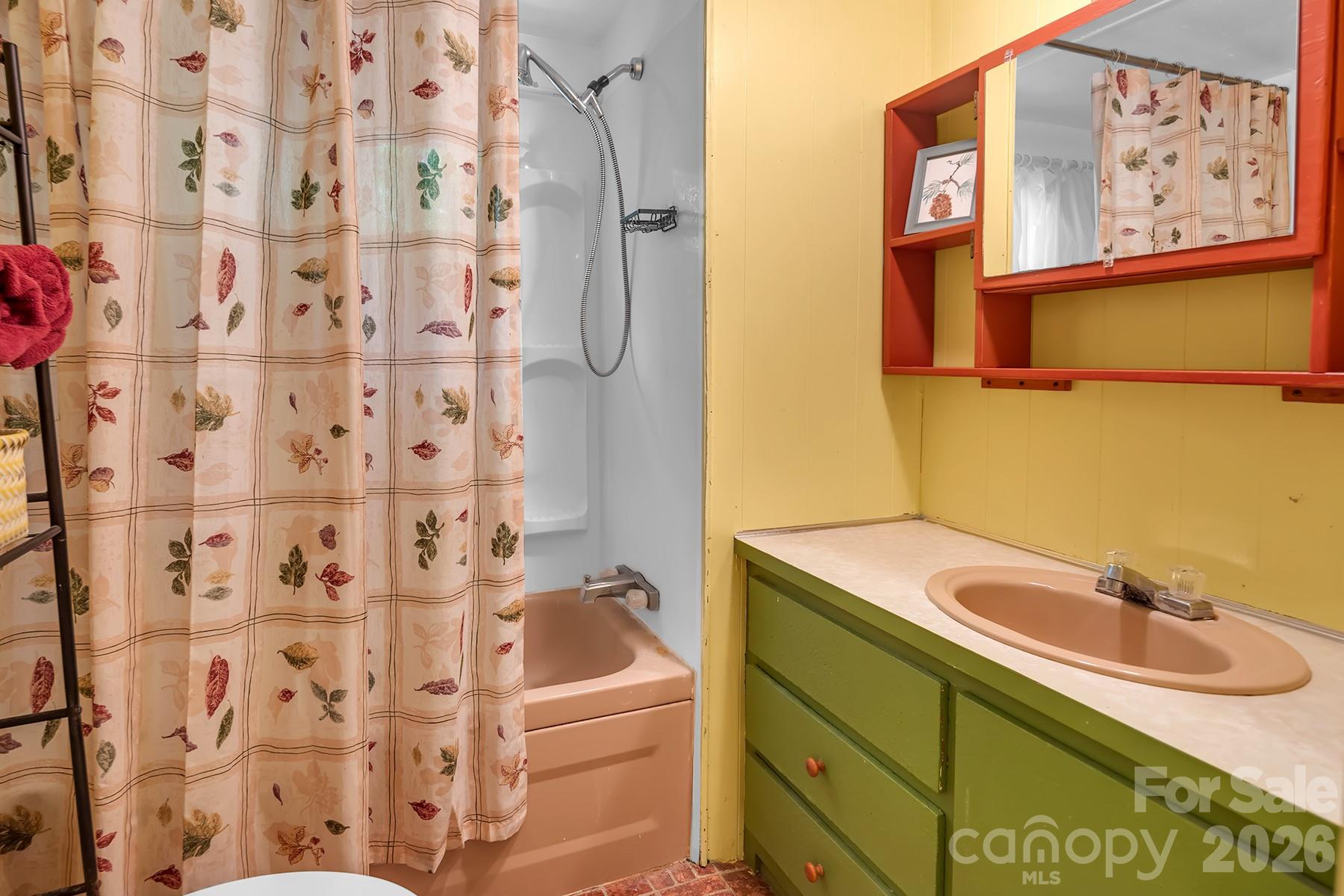 175 Elmwood Drive Property Photo 20