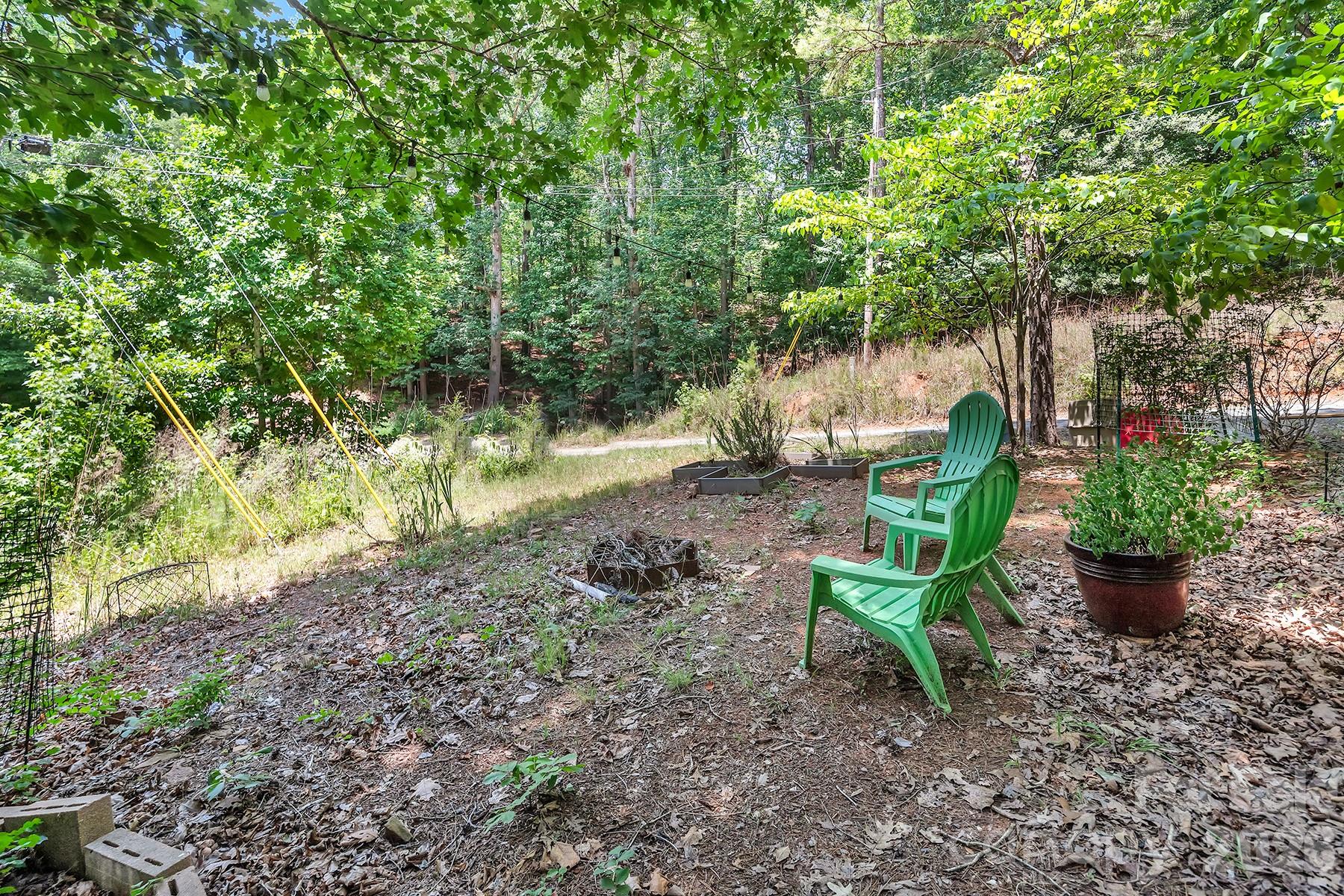175 Elmwood Drive Property Photo 27