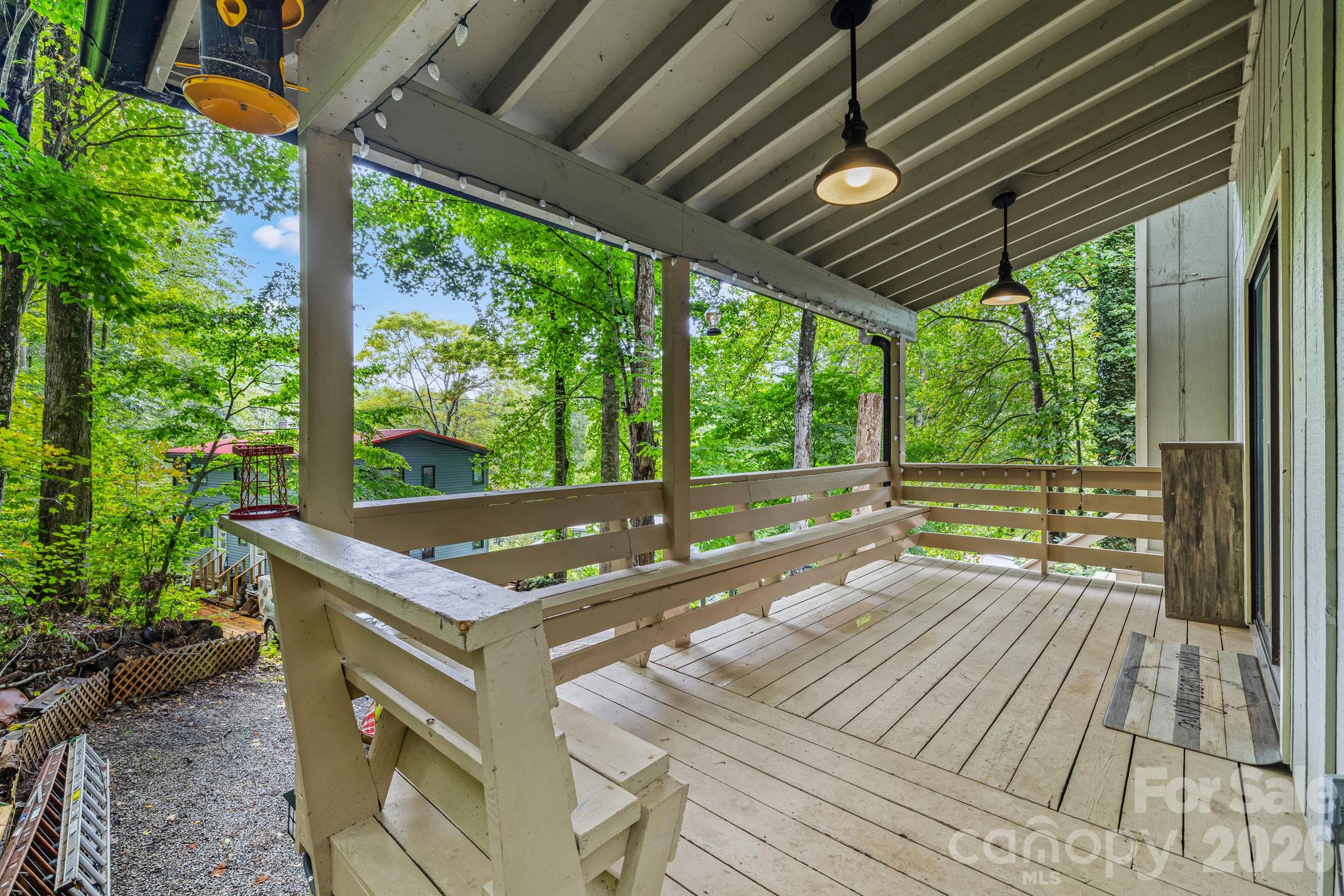105 Shirley Drive Property Photo 12