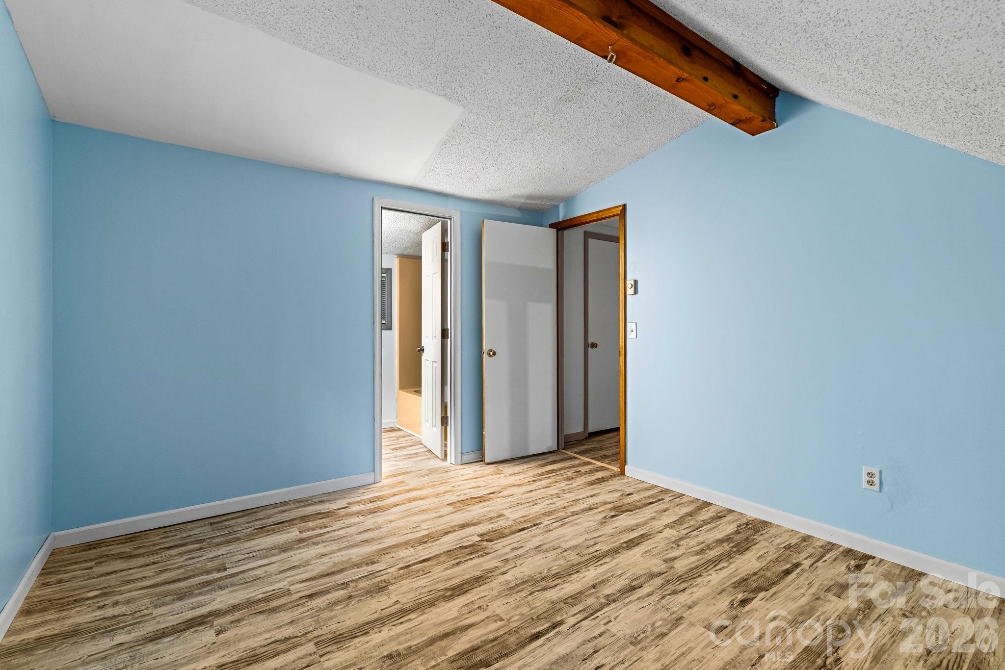 105 Shirley Drive Property Photo 23