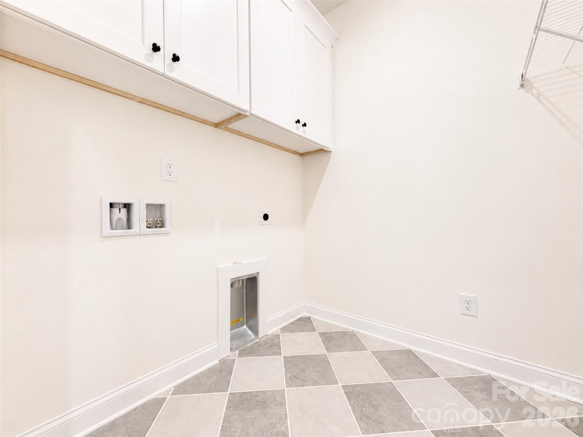 1232 N Sharon Amity Road Property Photo 25