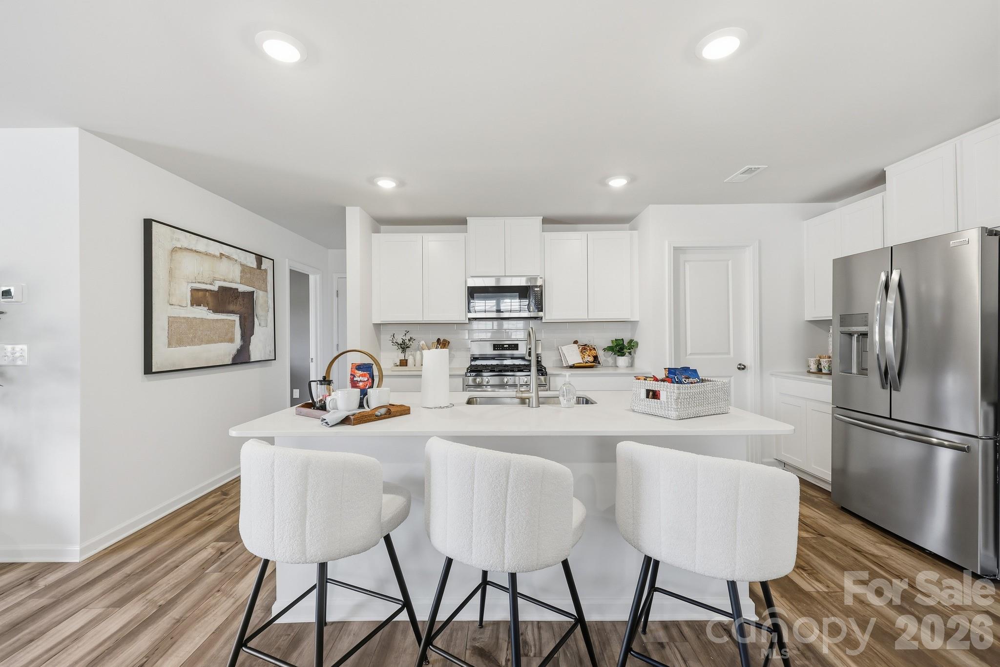601 Hot Springs Drive Property Photo 4