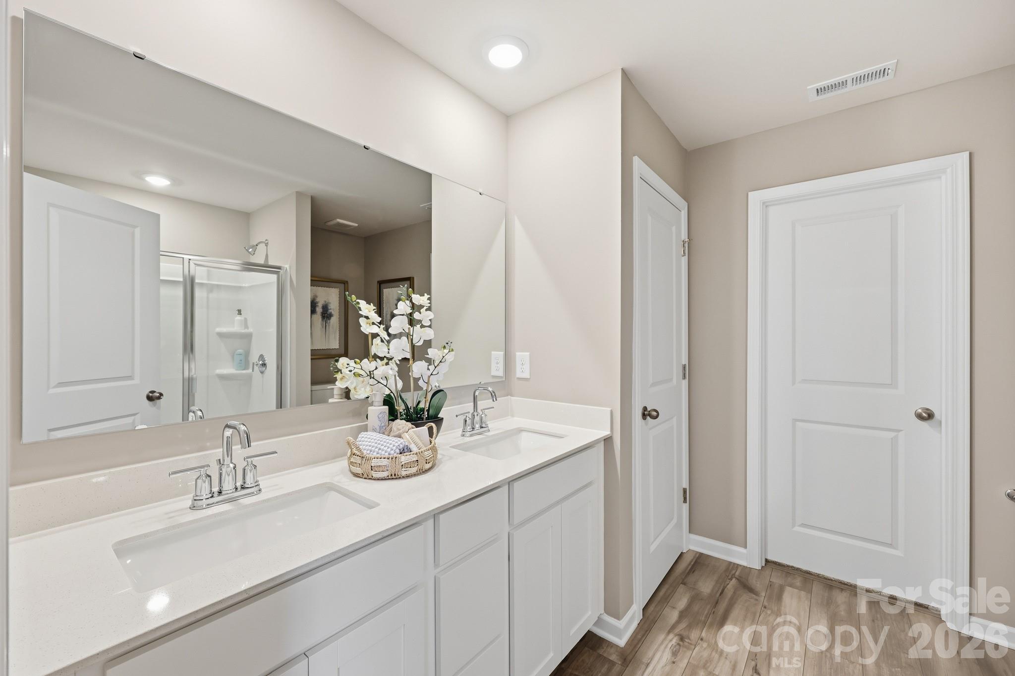 601 Hot Springs Drive Property Photo 15