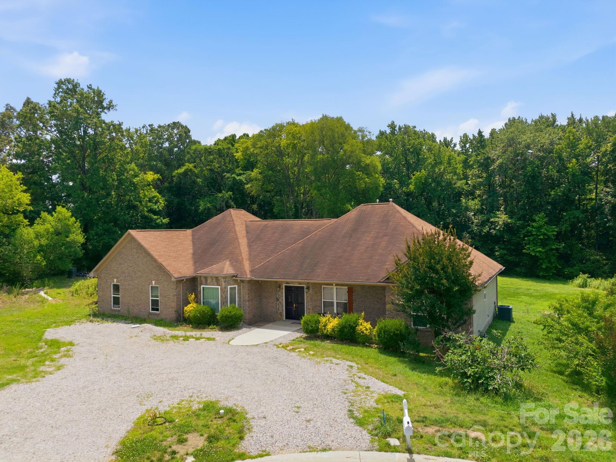 1803 Wilton Gate Drive Property Photo 1