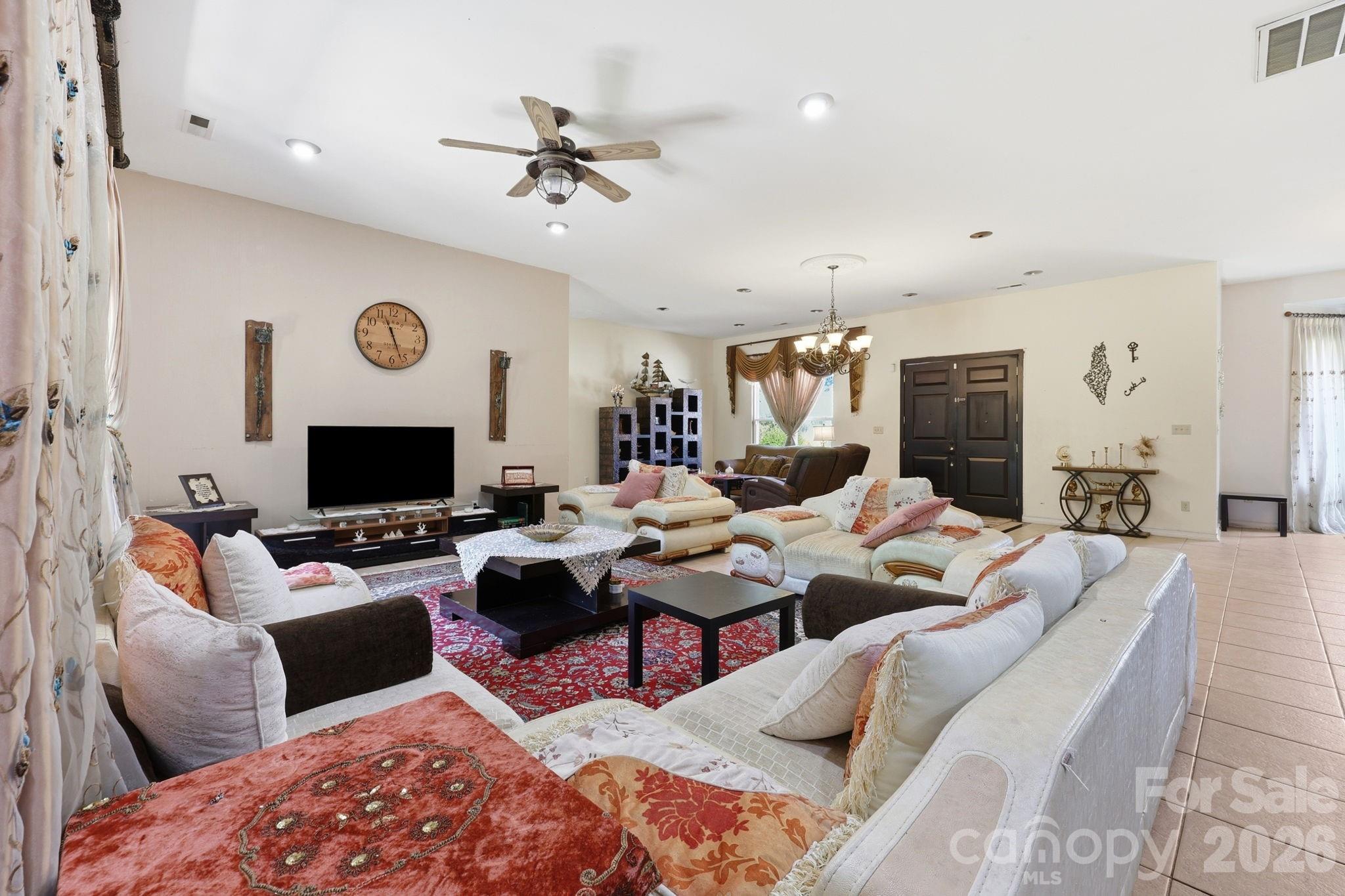 1803 Wilton Gate Drive Property Photo 6