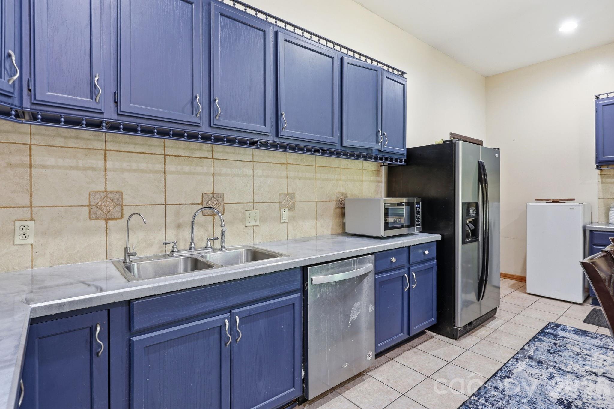 1803 Wilton Gate Drive Property Photo 9