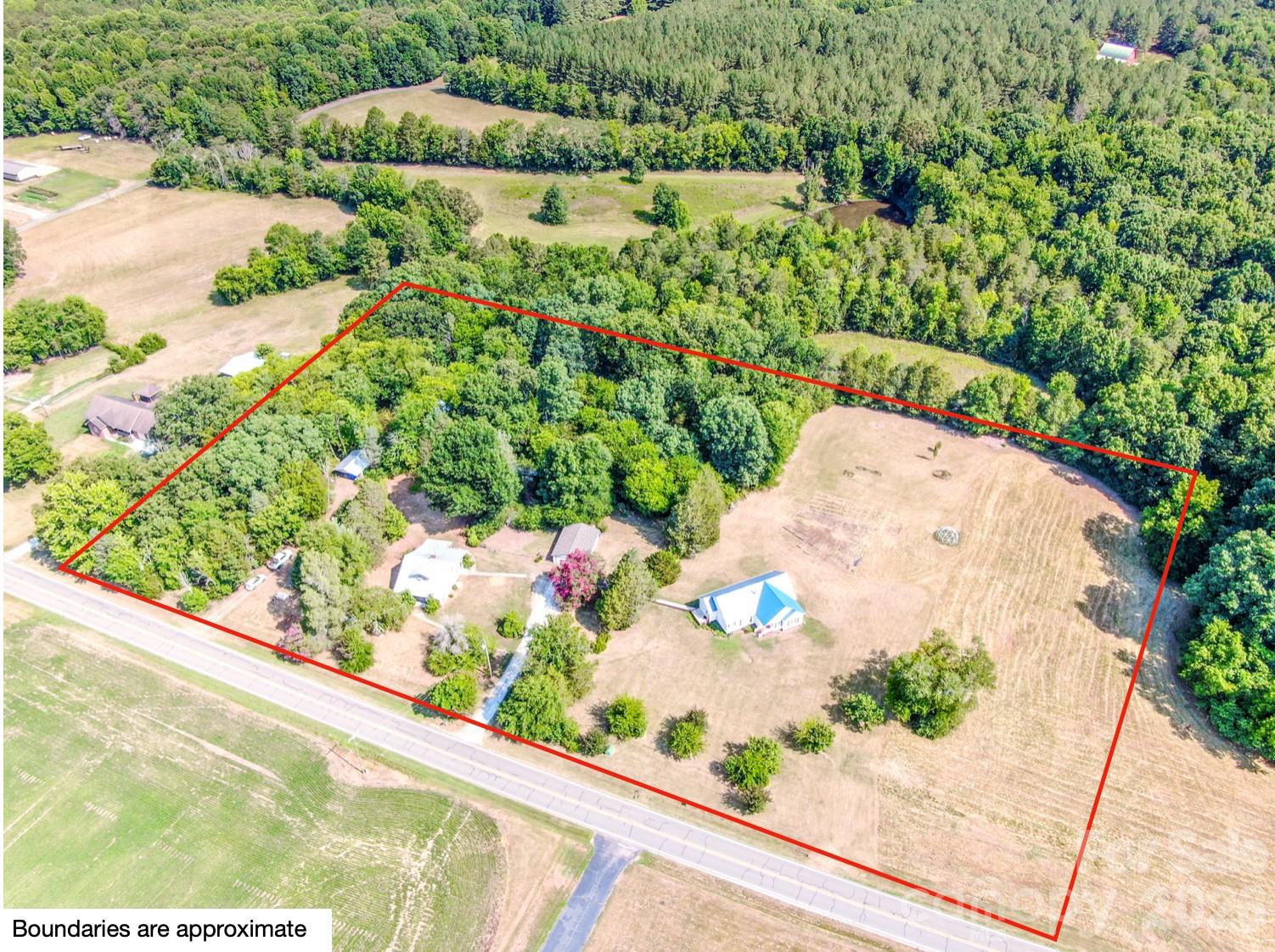 2860 Needmore Road Property Photo 2