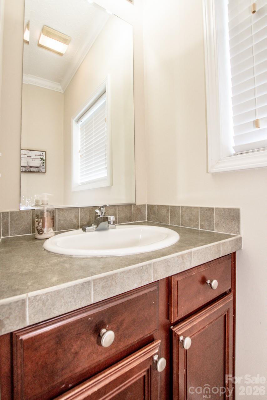 2860 Needmore Road Property Photo 35