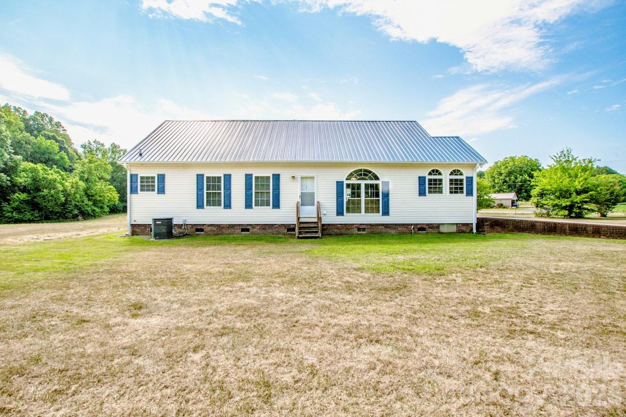 2860 Needmore Road Property Photo 40