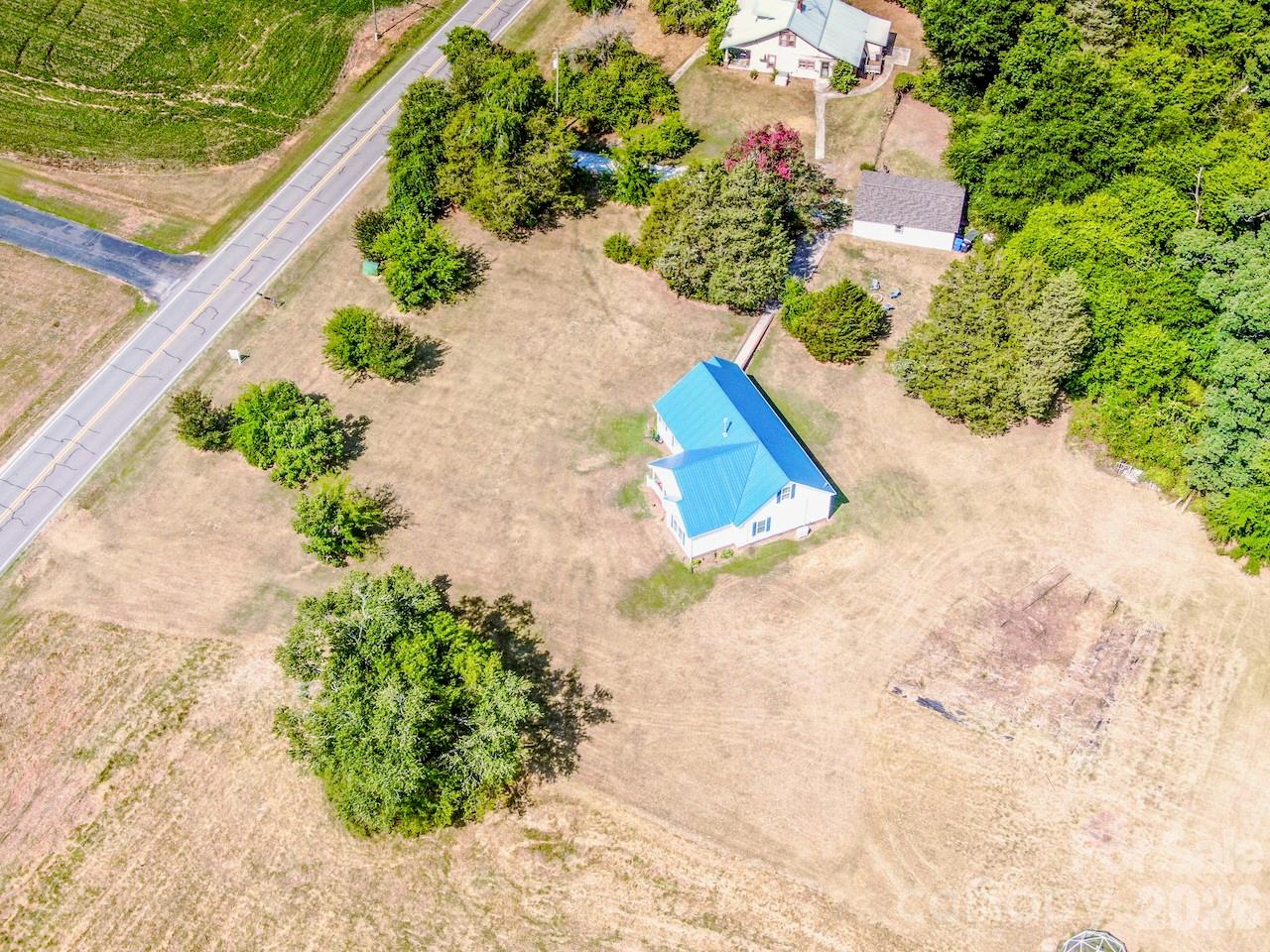 2860 Needmore Road Property Photo 45