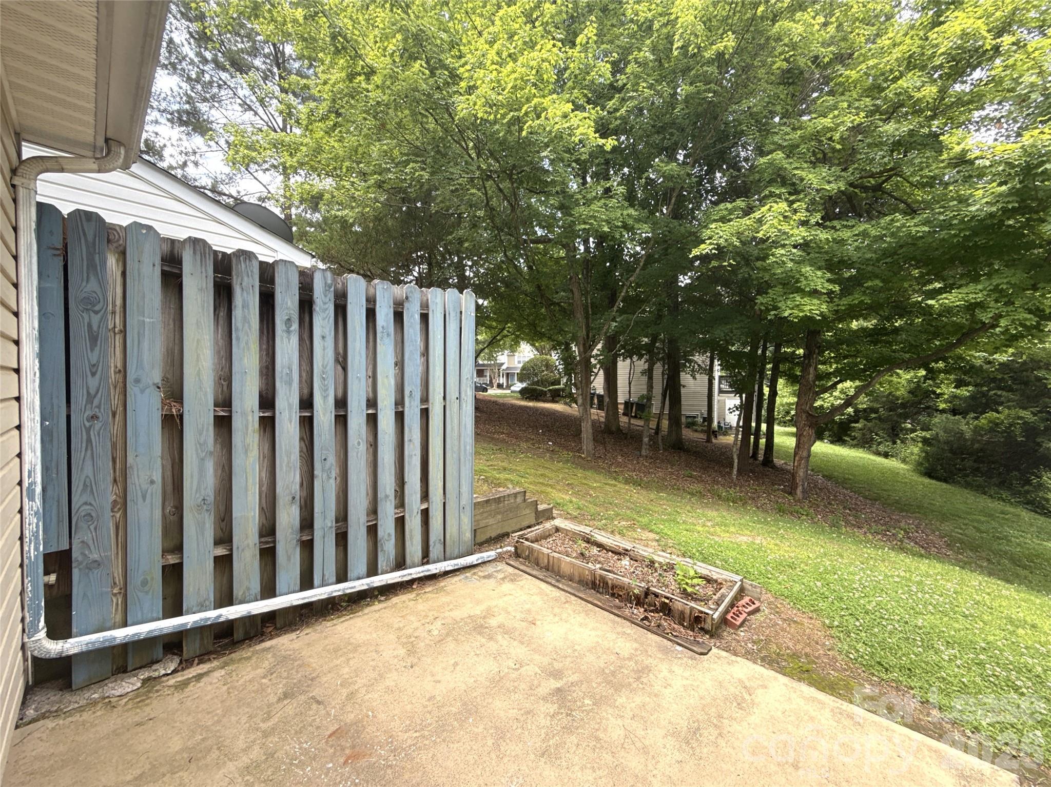 747 Mountainwater Drive Property Photo 14