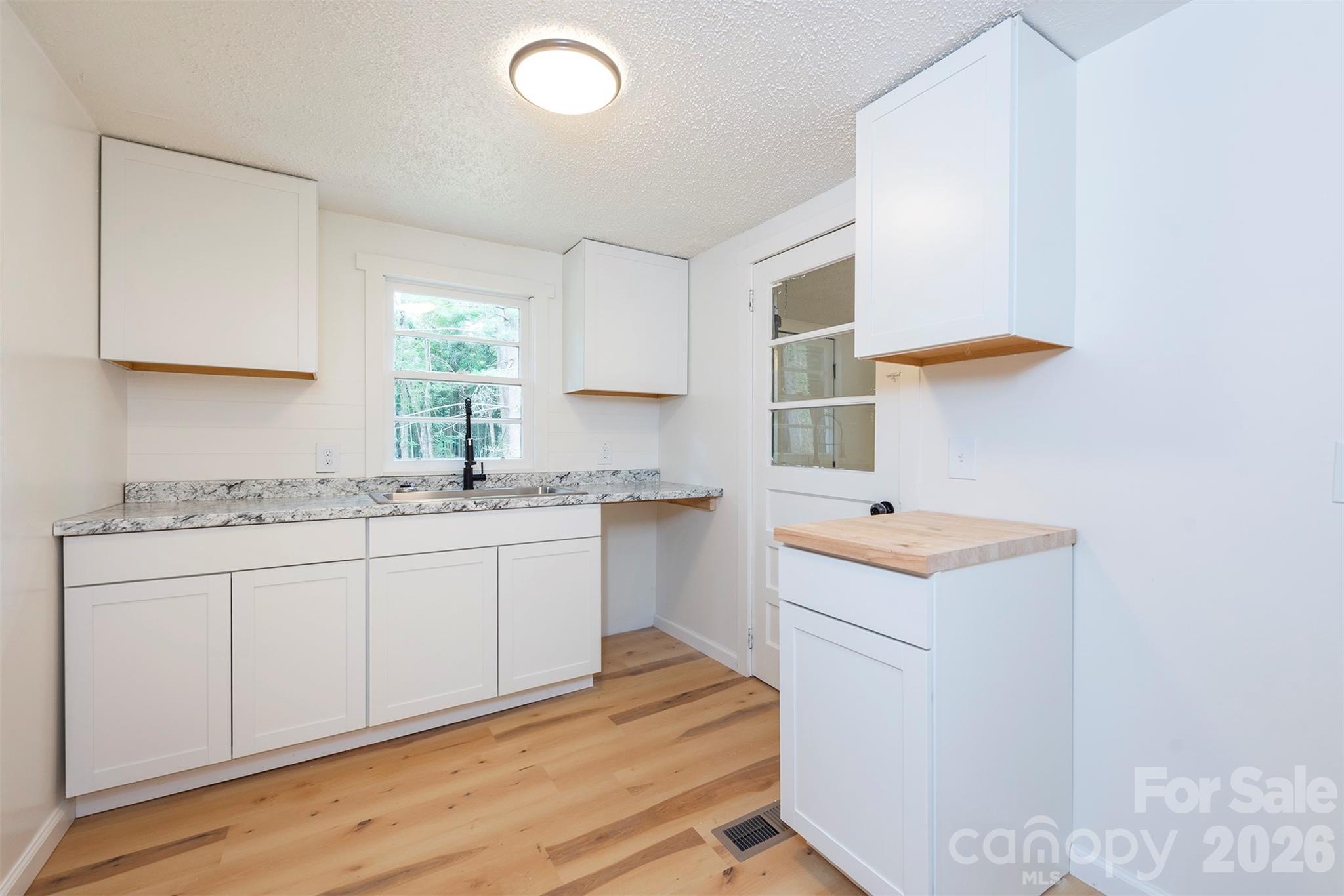215 Merchant Street 2 Property Photo 11