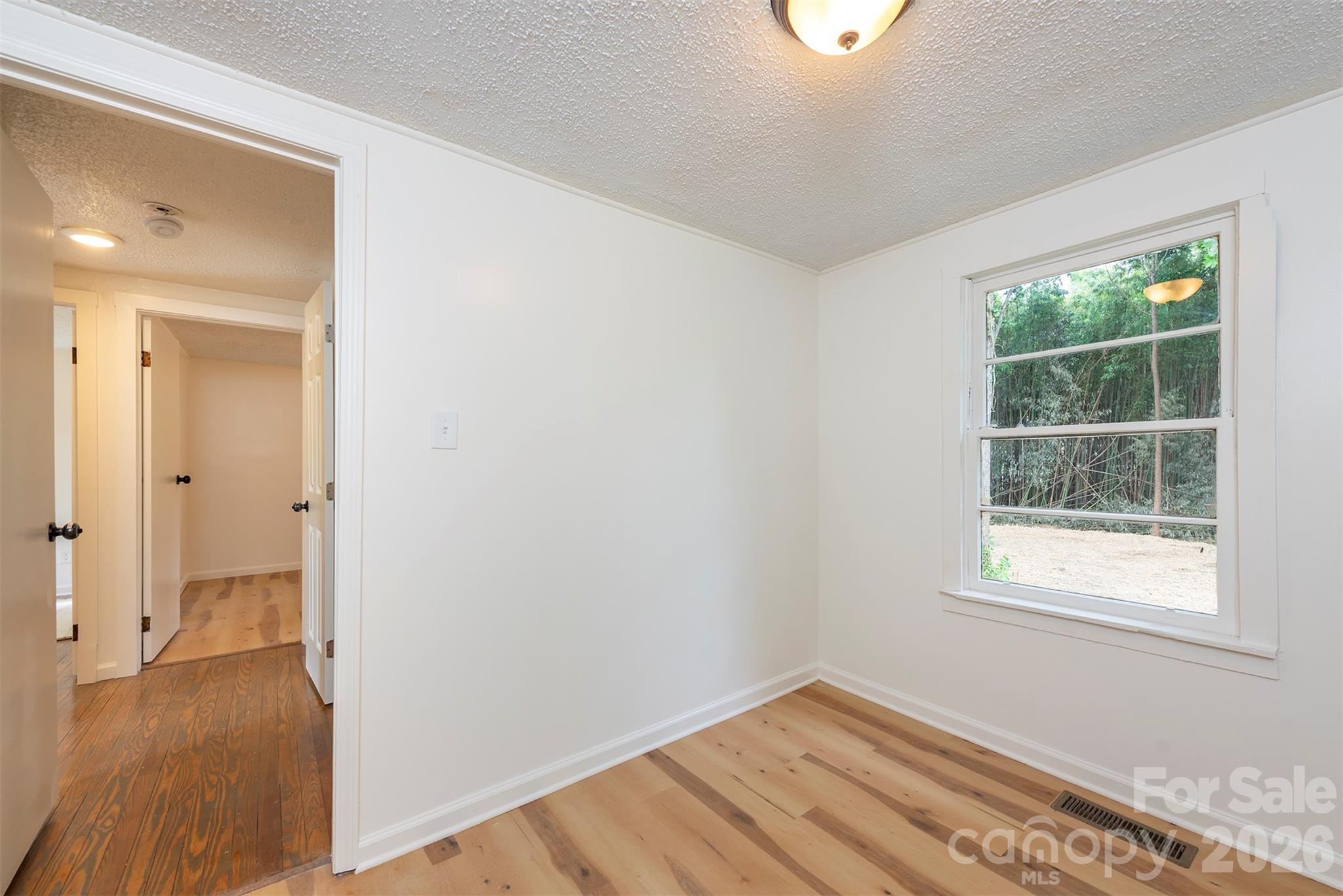 215 Merchant Street 2 Property Photo 17