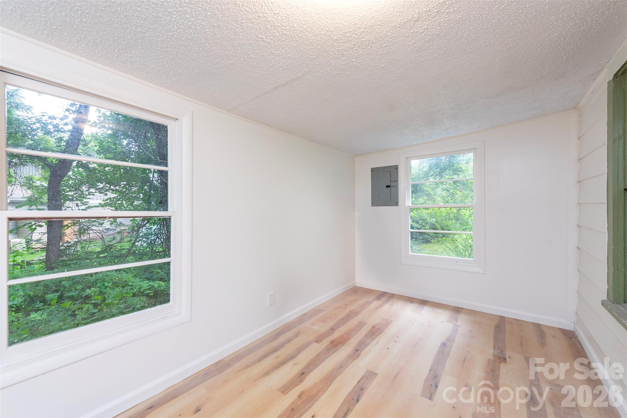 215 Merchant Street 2 Property Photo 20