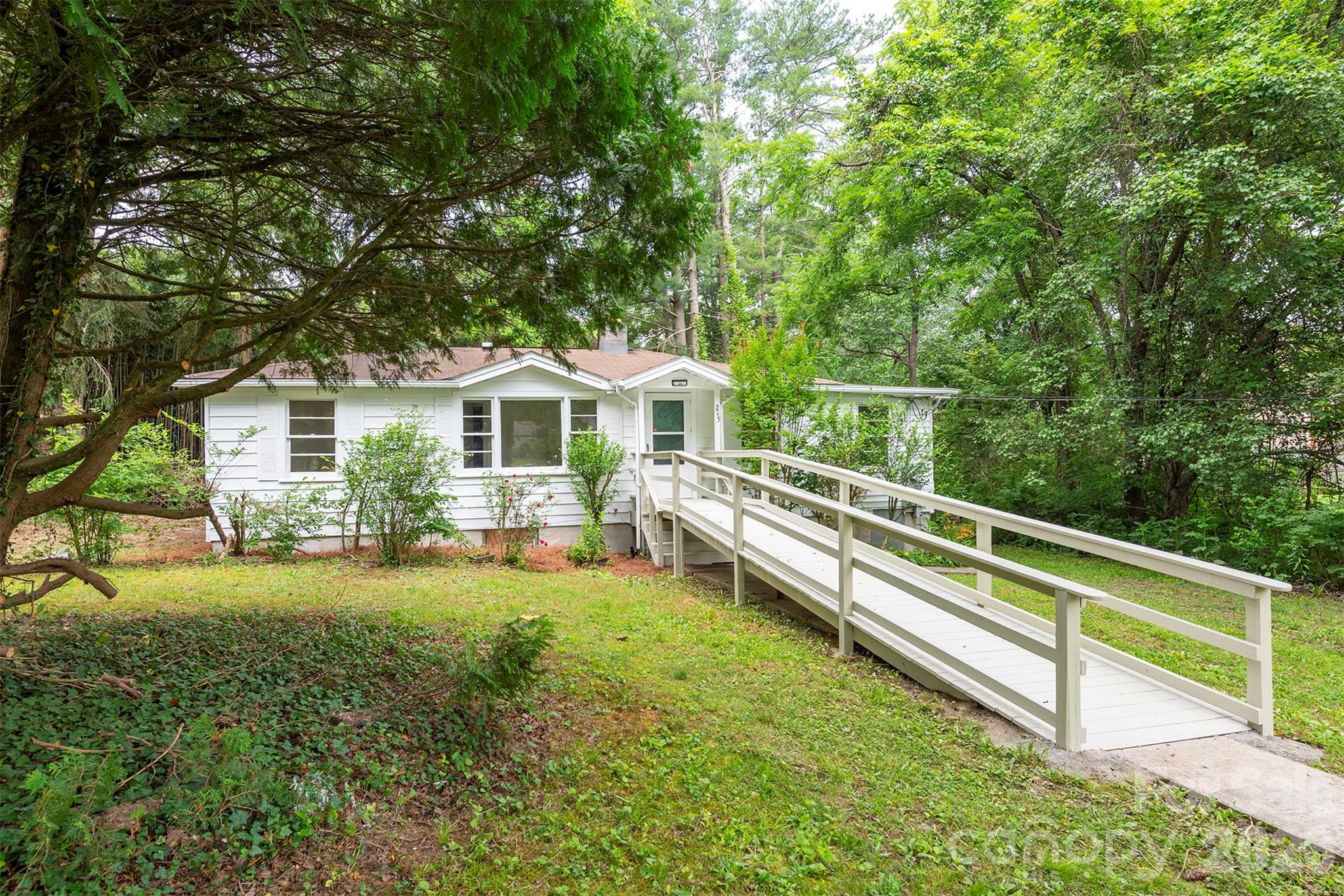 215 Merchant Street 2 Property Photo 26