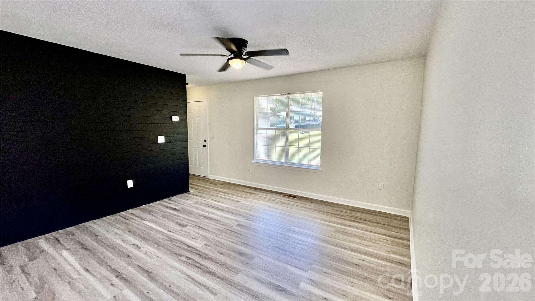 908 Green Street Property Photo 11