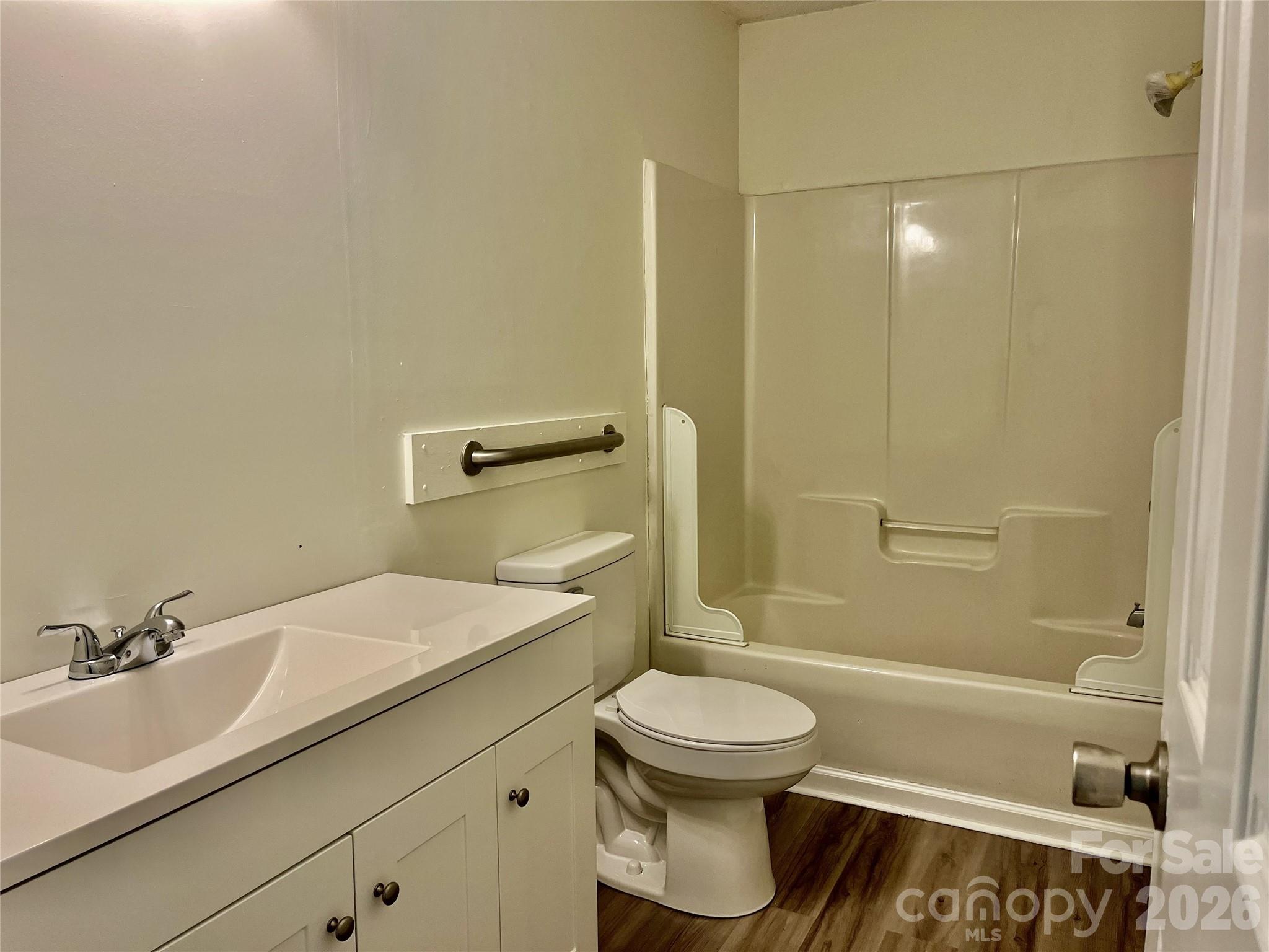 908 Green Street Property Photo 20