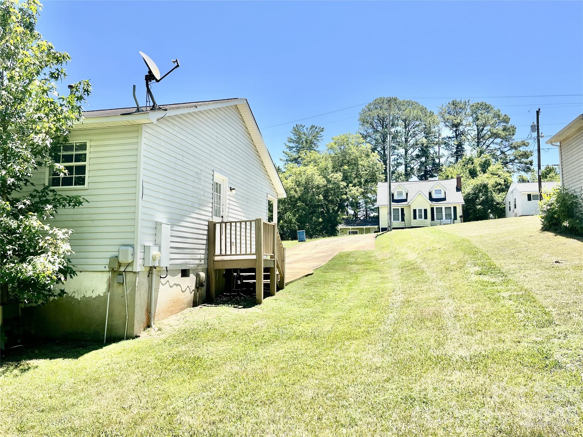 908 Green Street Property Photo 23