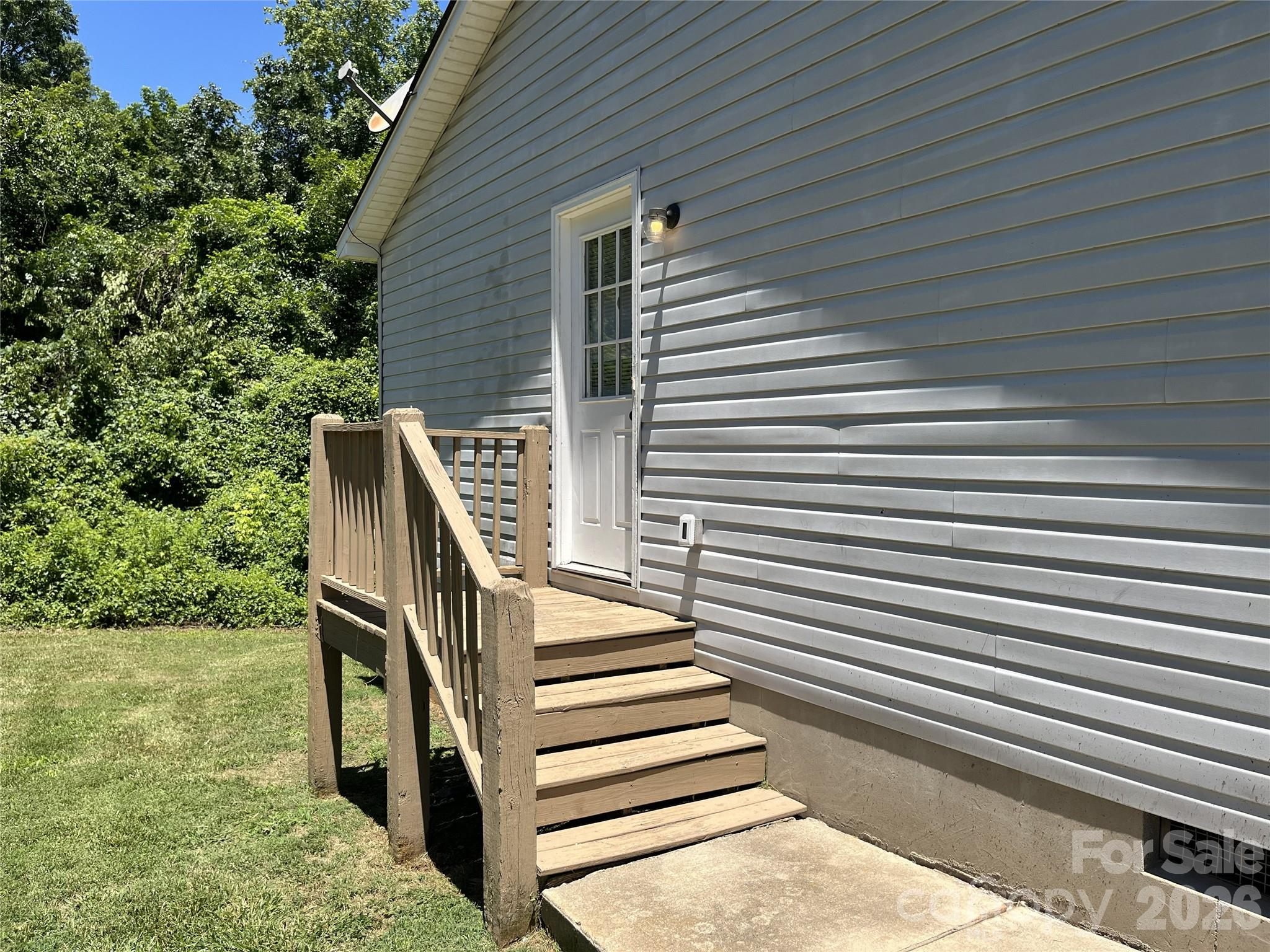 908 Green Street Property Photo 28