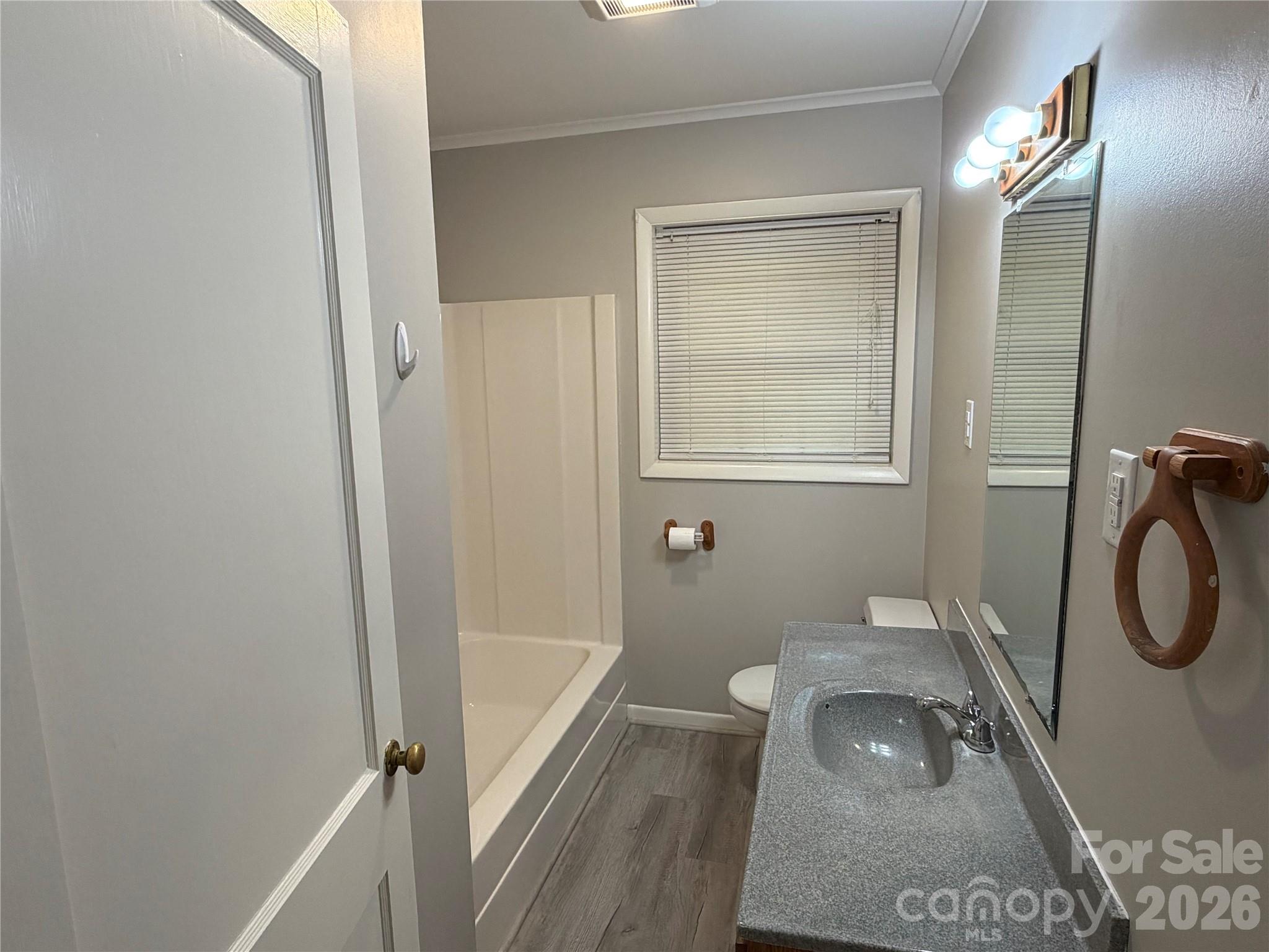 901 Ridgecrest Drive Property Photo 11