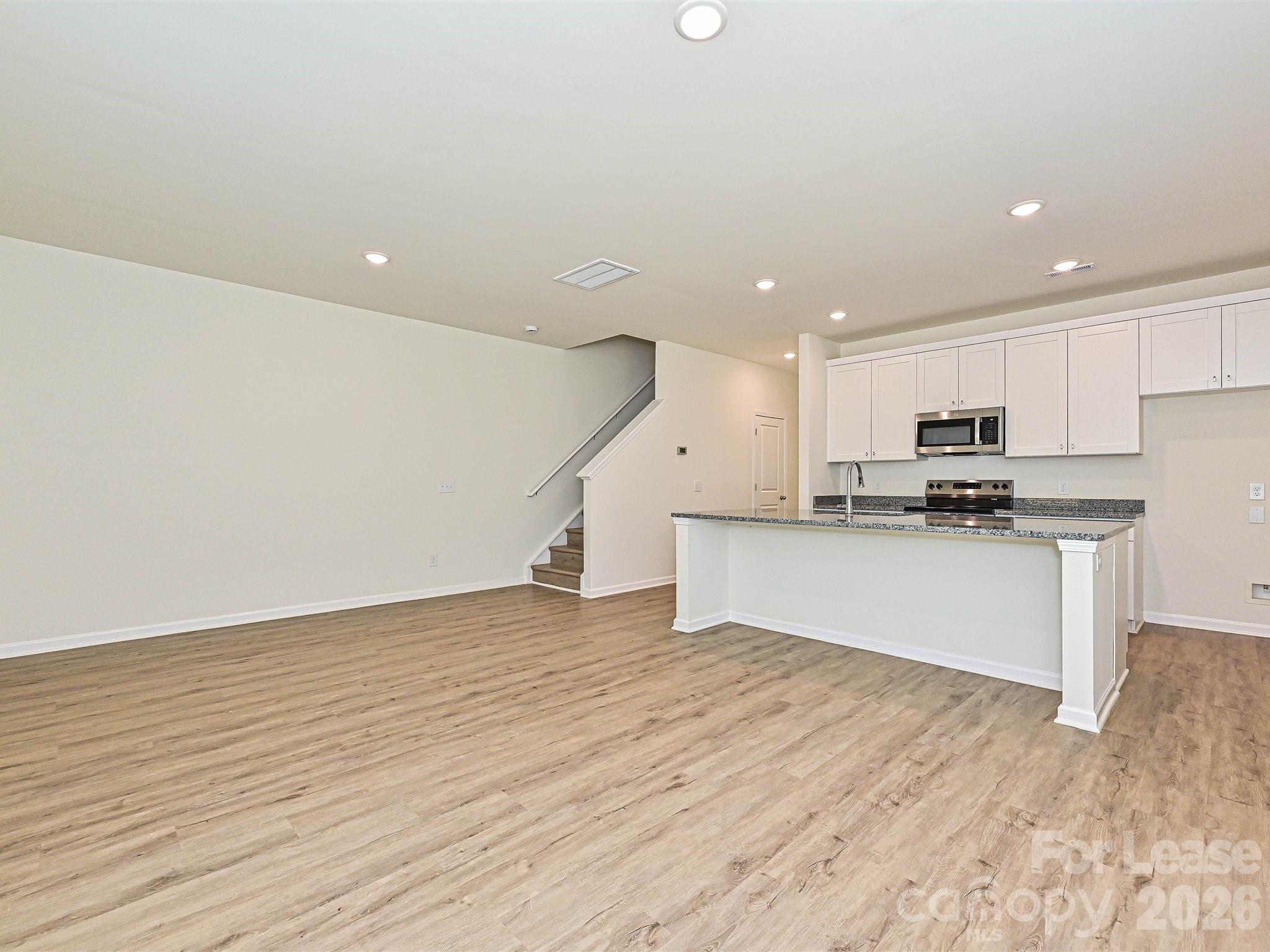 1725 E Cloaninger Avenue A Property Photo 6
