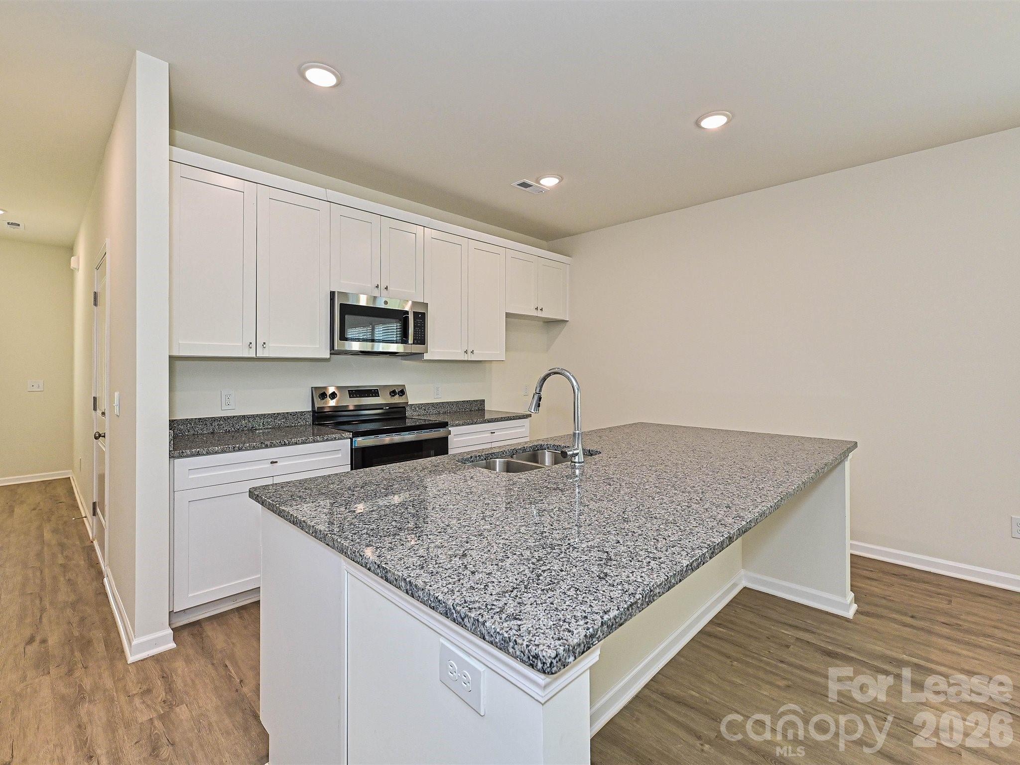 1725 E Cloaninger Avenue A Property Photo 8
