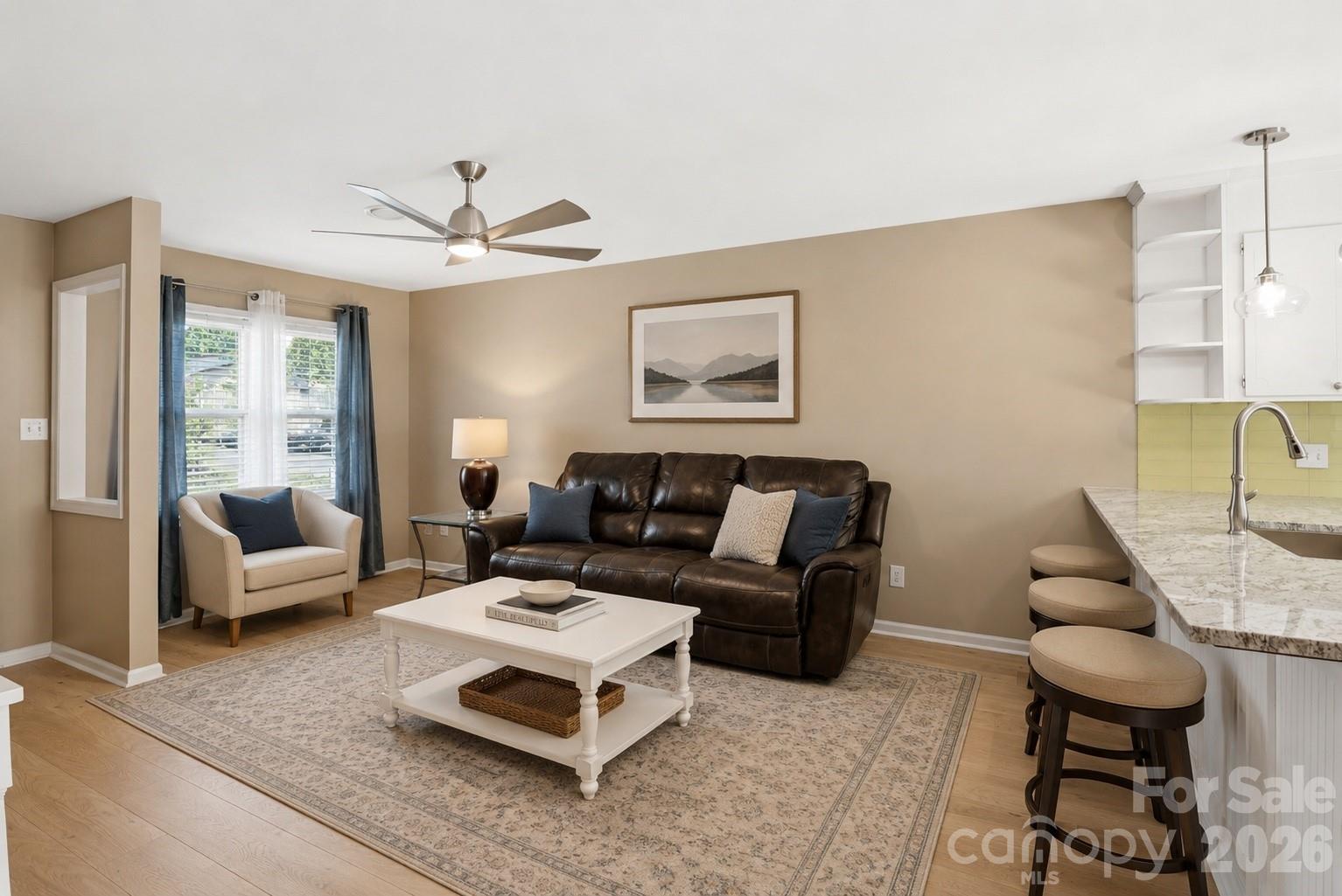 137 Glenwood Drive D Property Photo 10