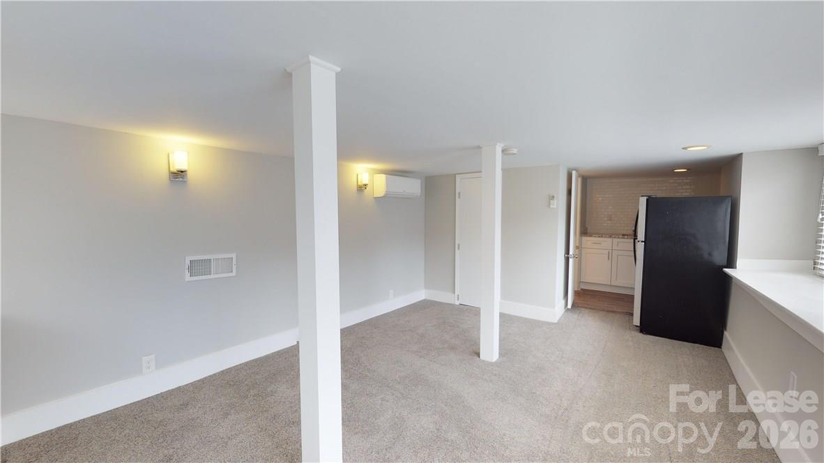 428 Hawthorne Lane 5 Property Photo 2
