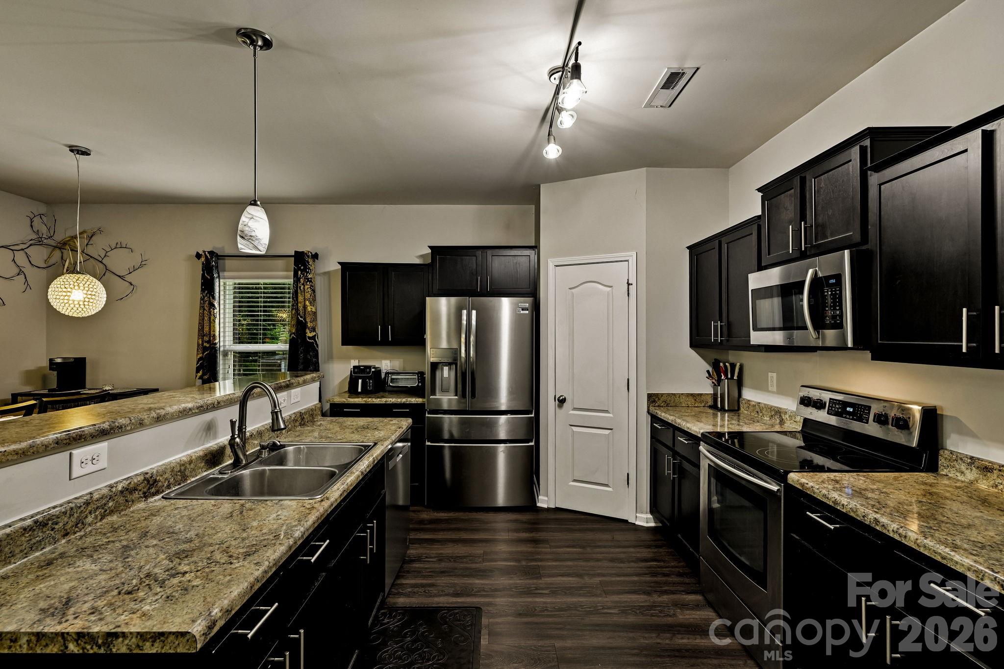 2206 Turtle Point Road Property Photo 1