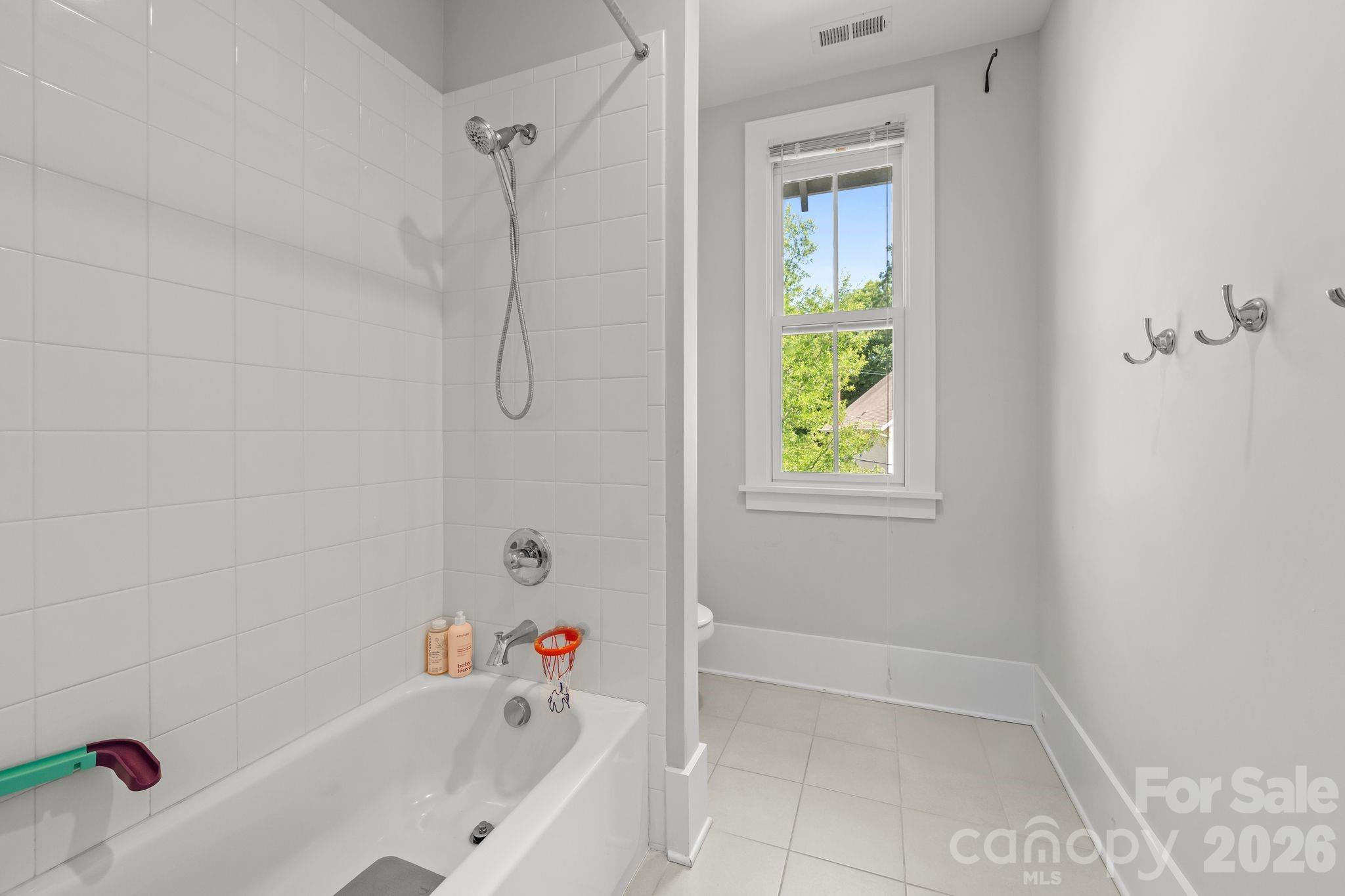 412 Eli Street Property Photo 25