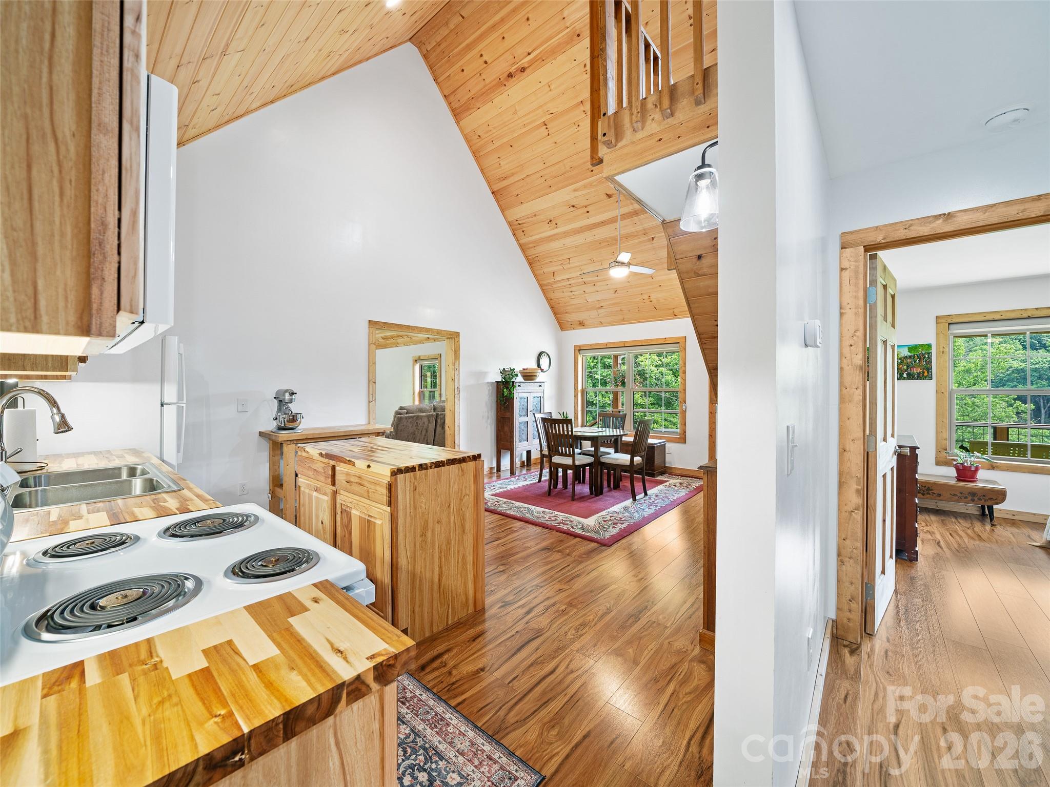 109 Tall Timber Lane Property Photo 6